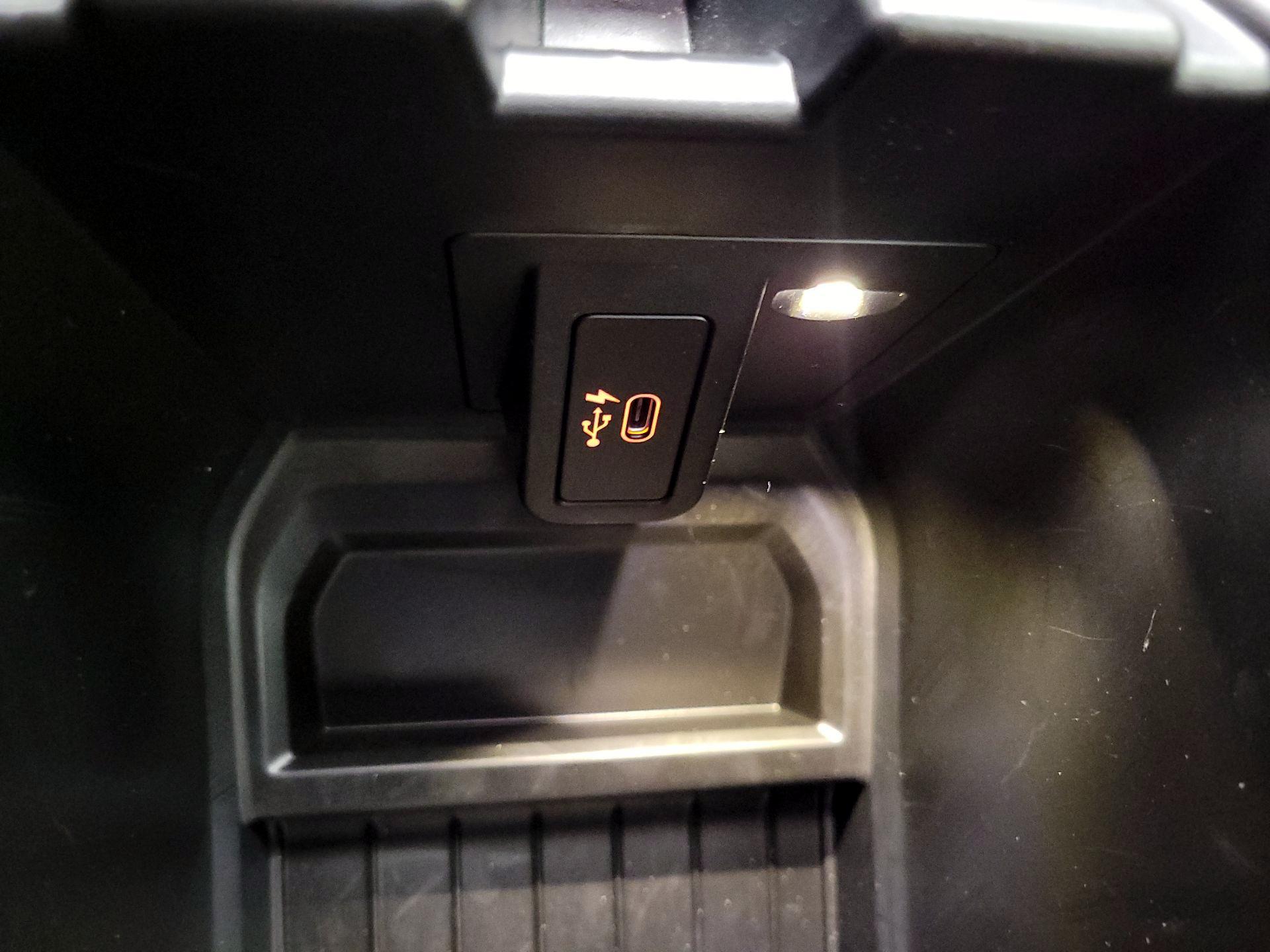 Thumbnail: 2021 BMW X3 - 18