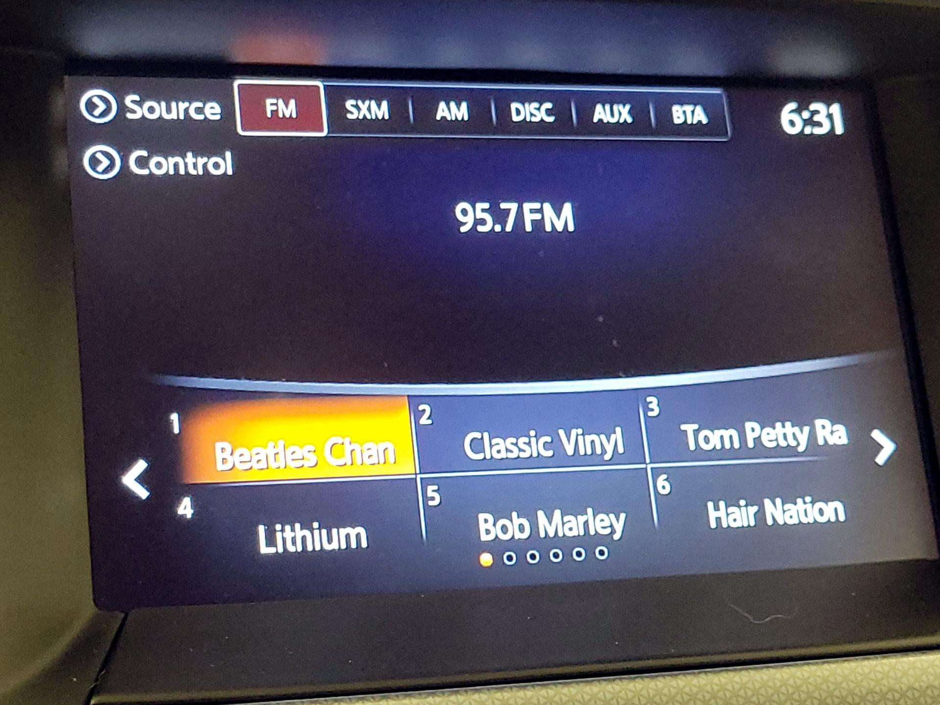 Thumbnail: 2020 Nissan Pathfinder - 15