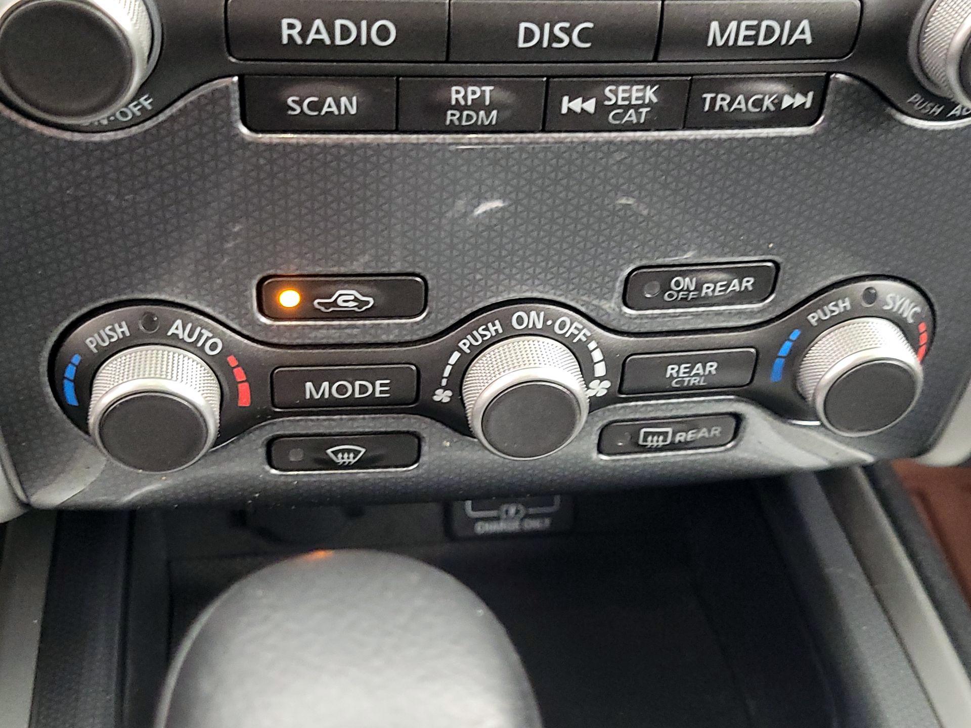 Thumbnail: 2020 Nissan Pathfinder - 16