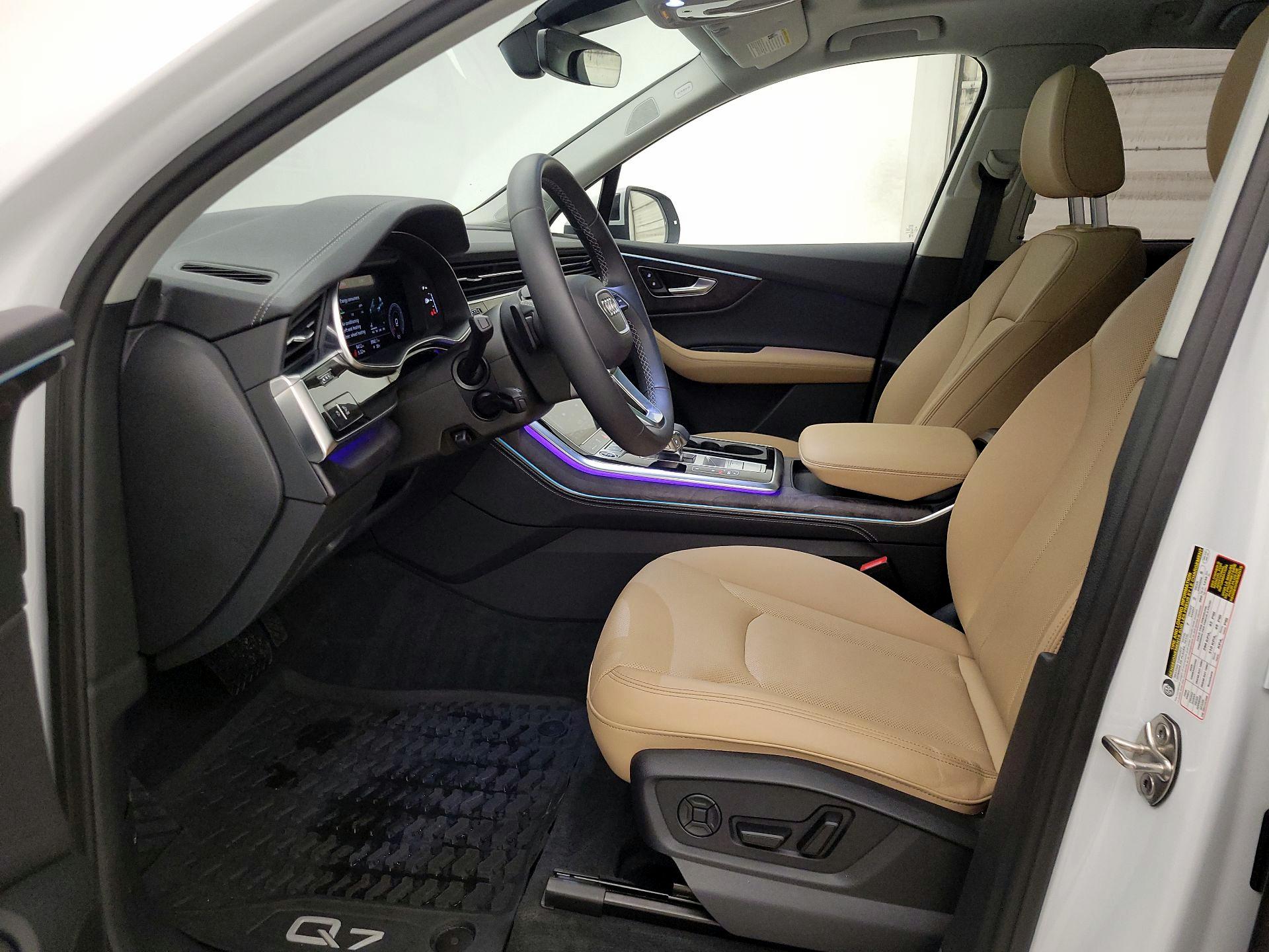 Thumbnail: 2025 Audi Q7 - 11