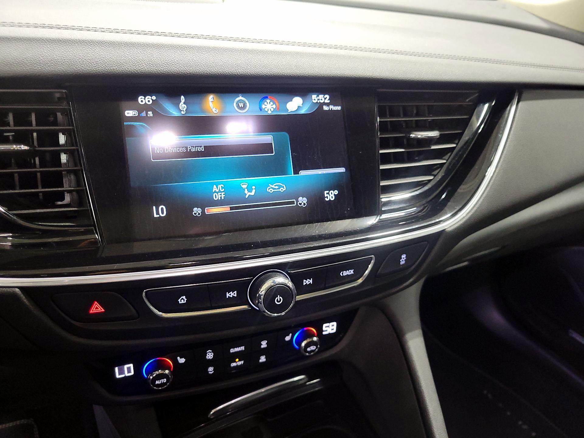 Thumbnail: 2018 Buick Regal - 15