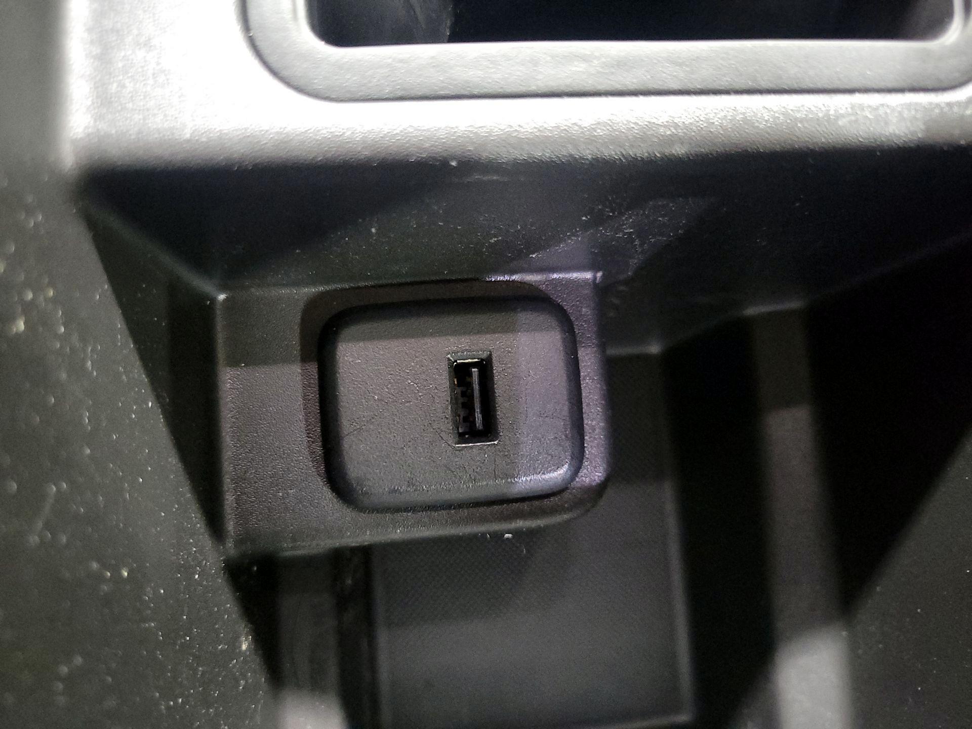 Thumbnail: 2018 Buick Regal - 18