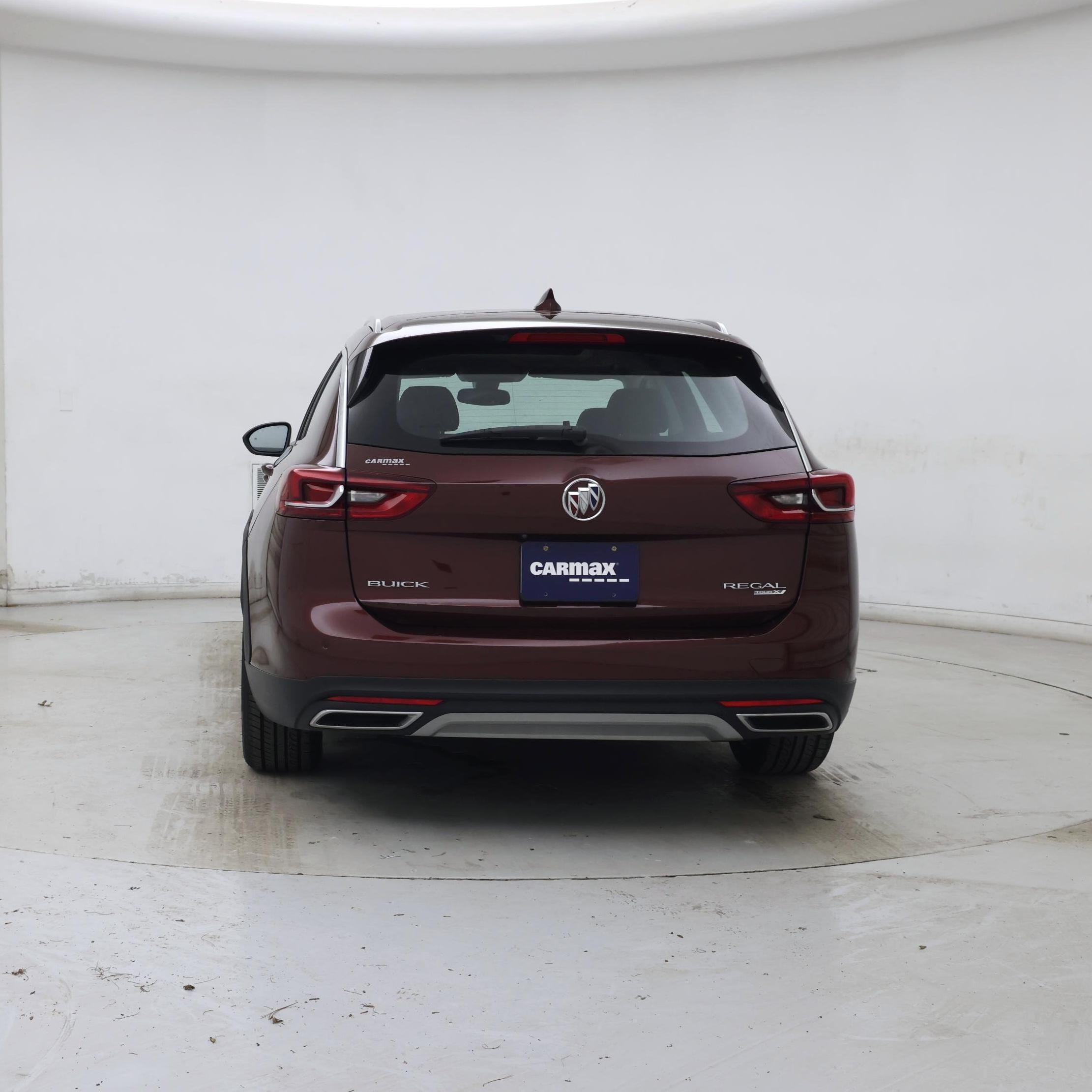 Thumbnail: 2018 Buick Regal - 6