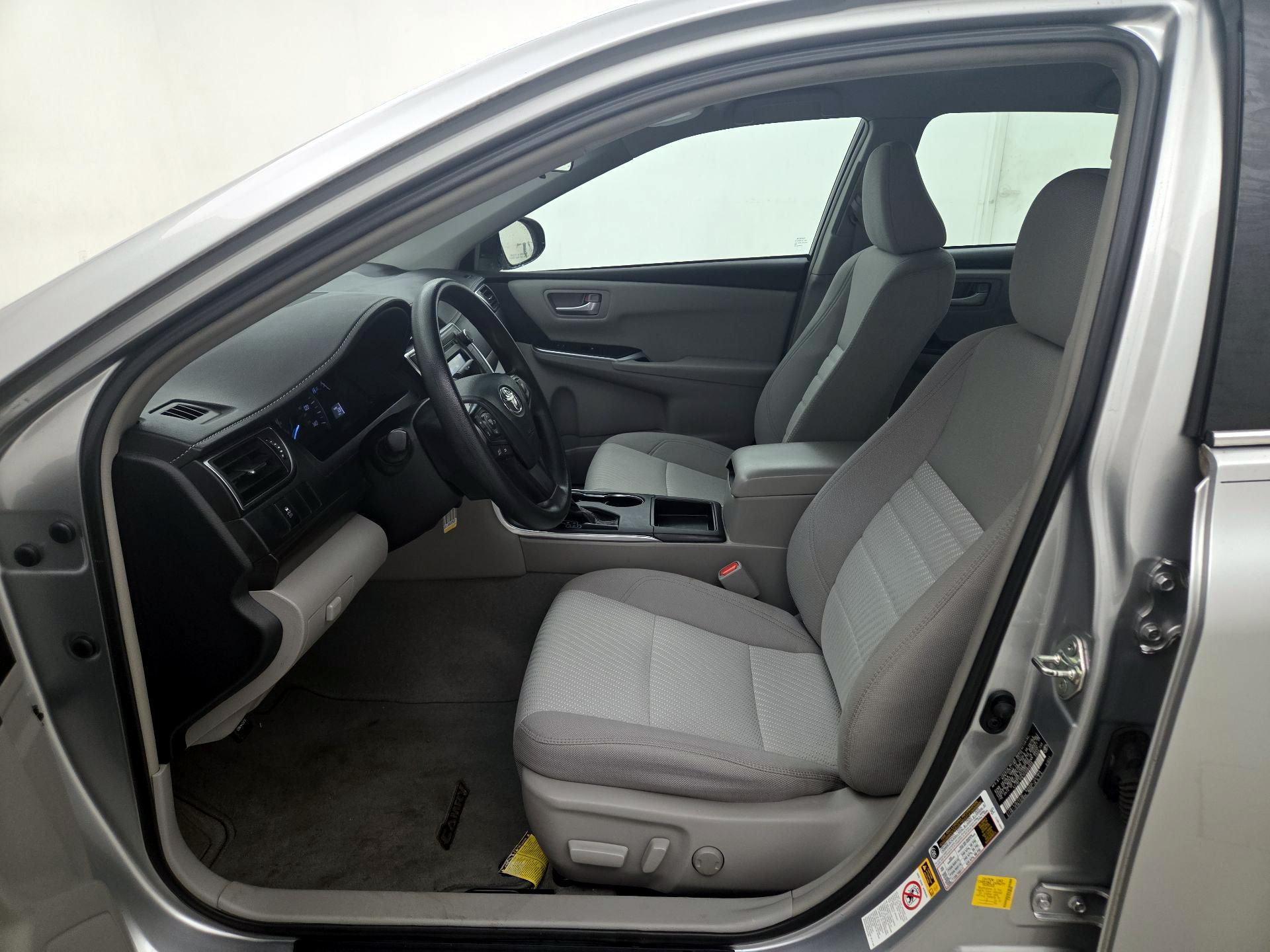 Thumbnail: 2015 Toyota Camry - 11
