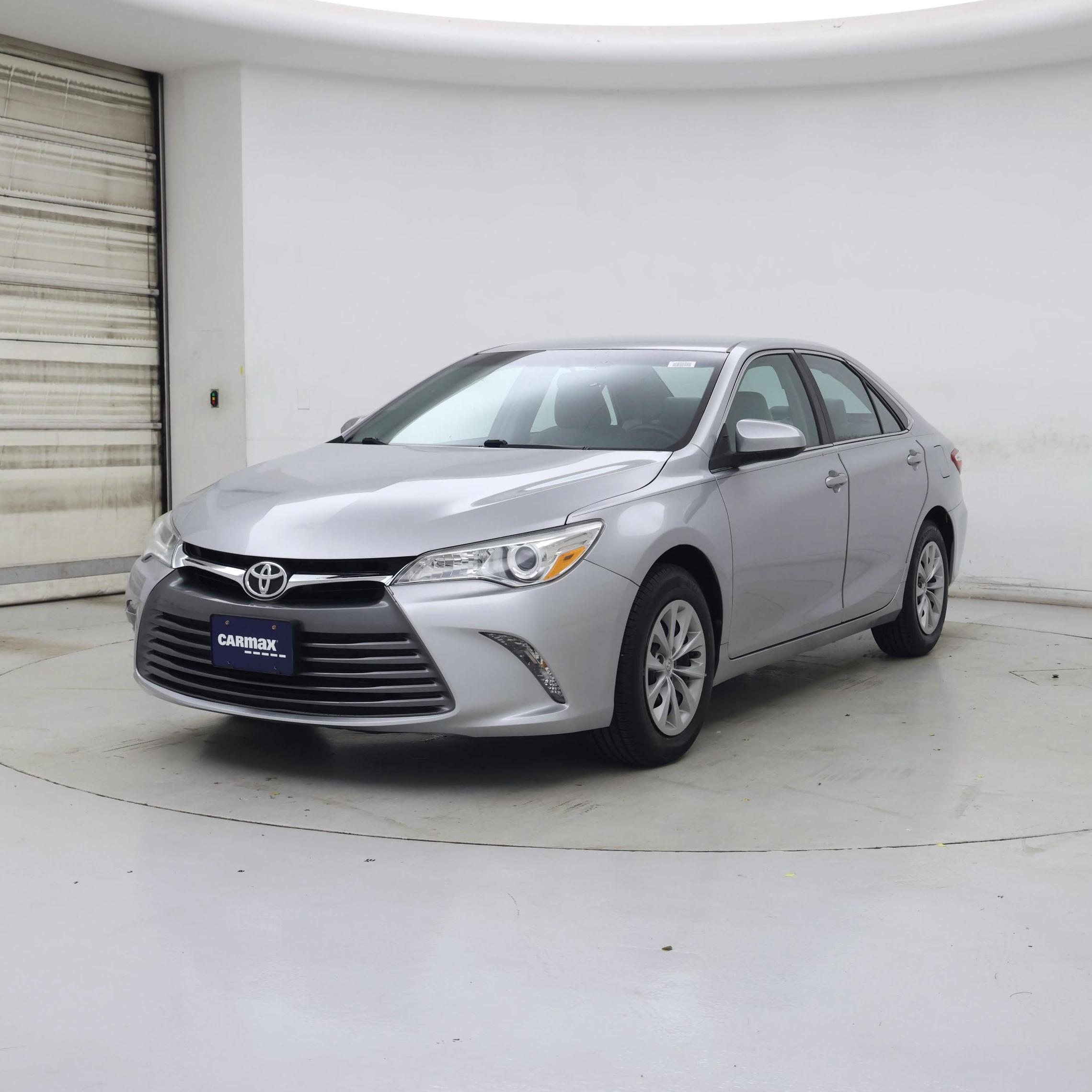 Thumbnail: 2015 Toyota Camry - 4