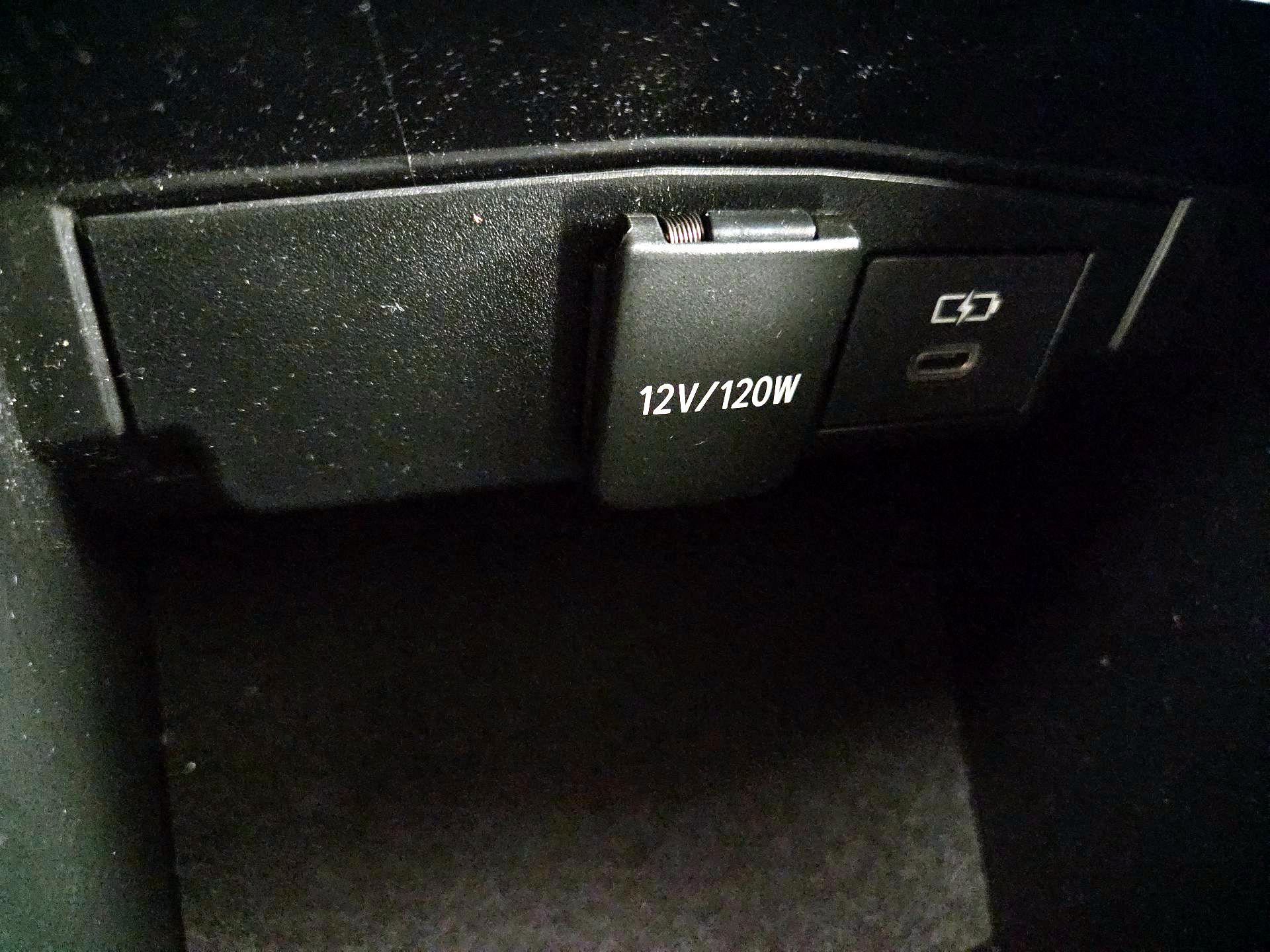 Thumbnail: 2023 Toyota Corolla - 18