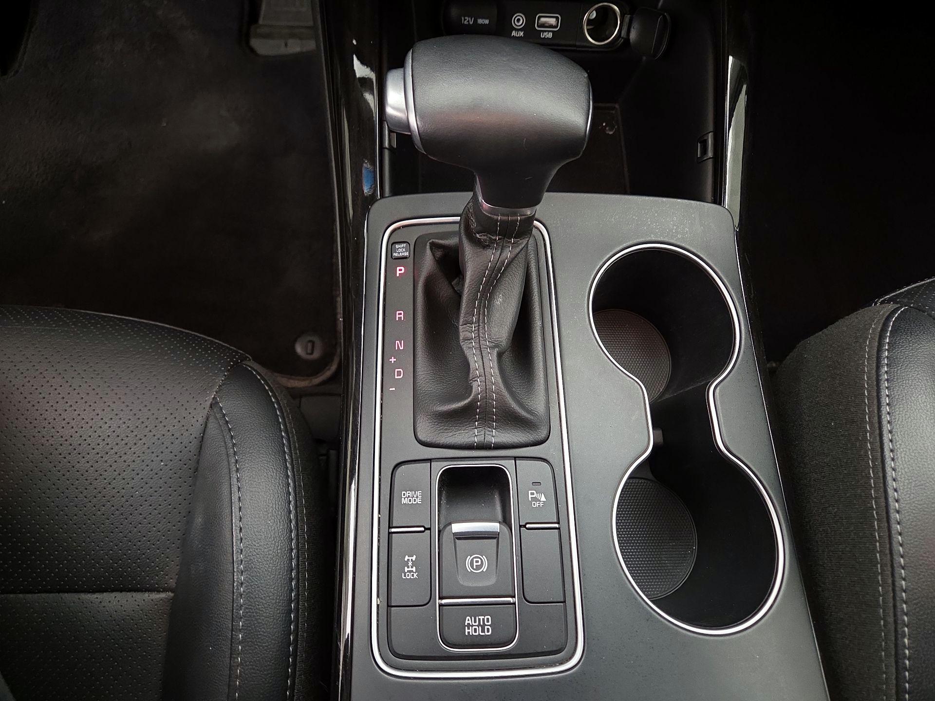 Thumbnail: 2019 Kia Sorento - 17