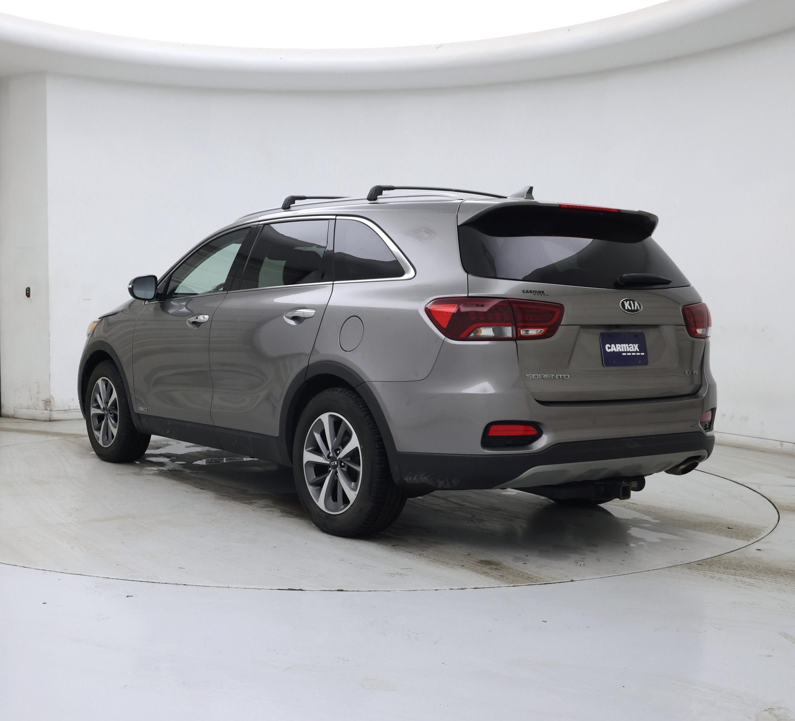 Thumbnail: 2019 Kia Sorento - 2