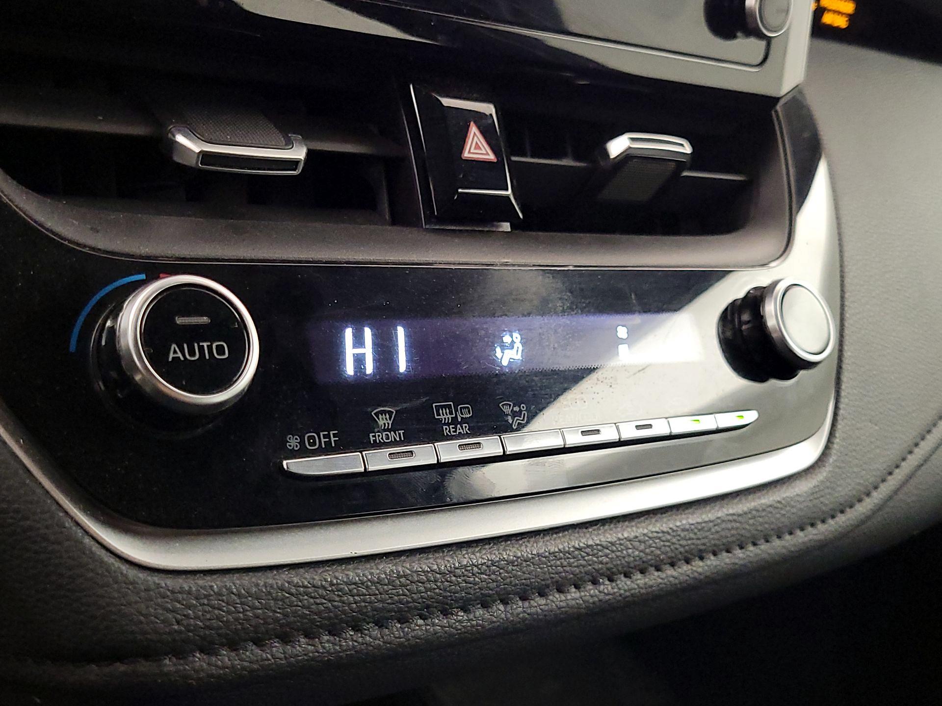 Thumbnail: 2020 Toyota Corolla - 16