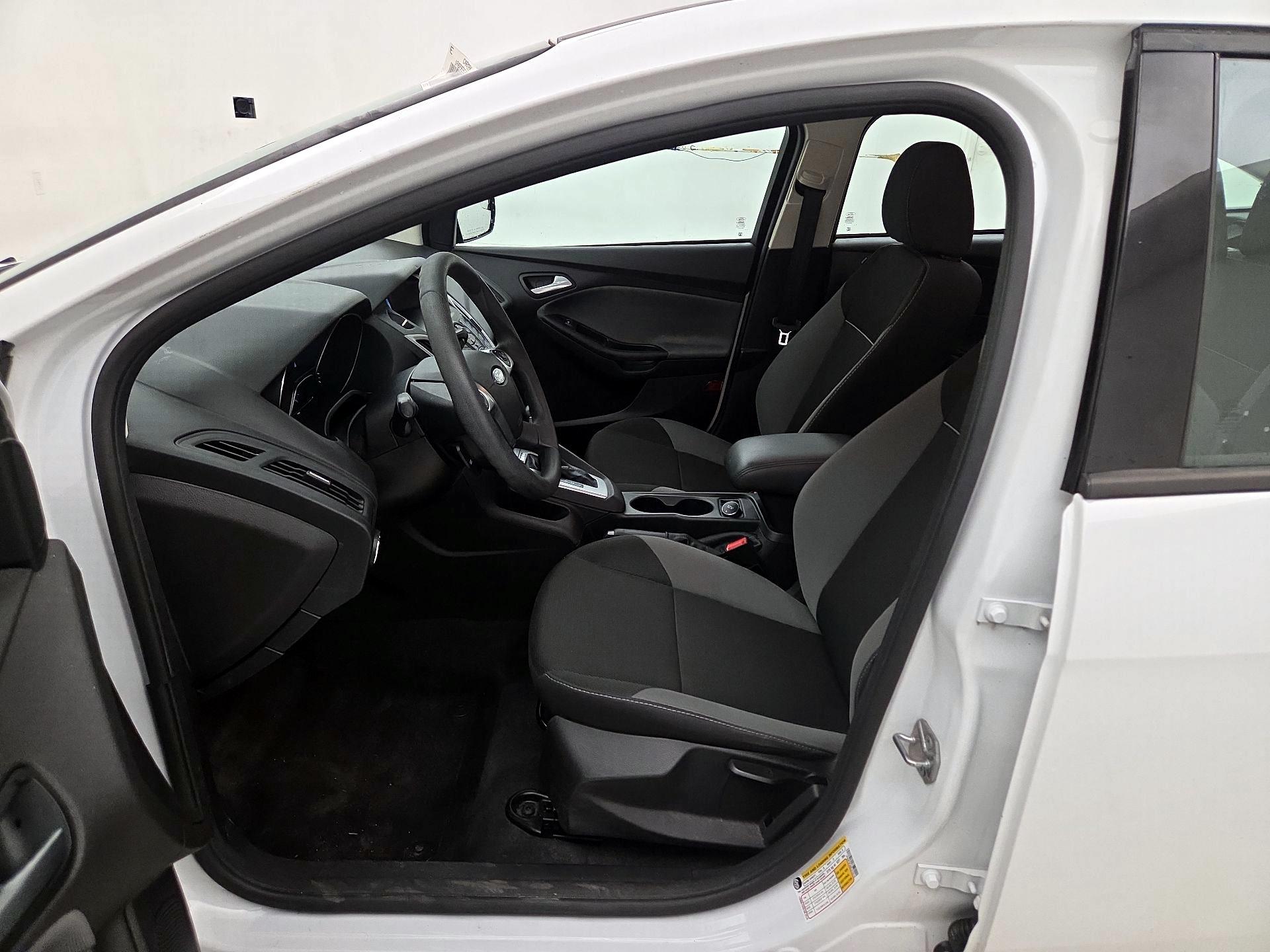 Thumbnail: 2014 Ford Focus - 11