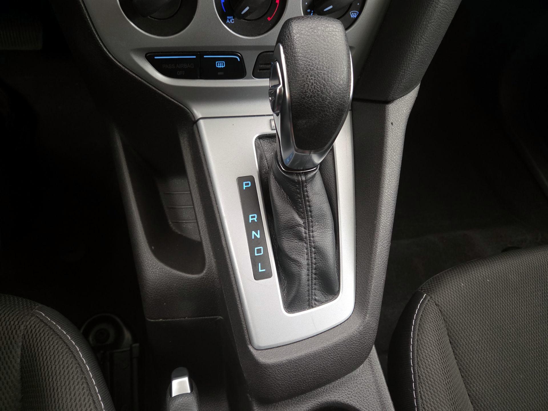 Thumbnail: 2014 Ford Focus - 16