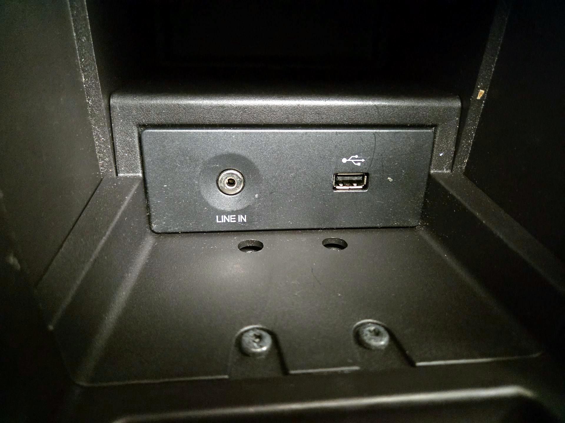 Thumbnail: 2014 Ford Focus - 17