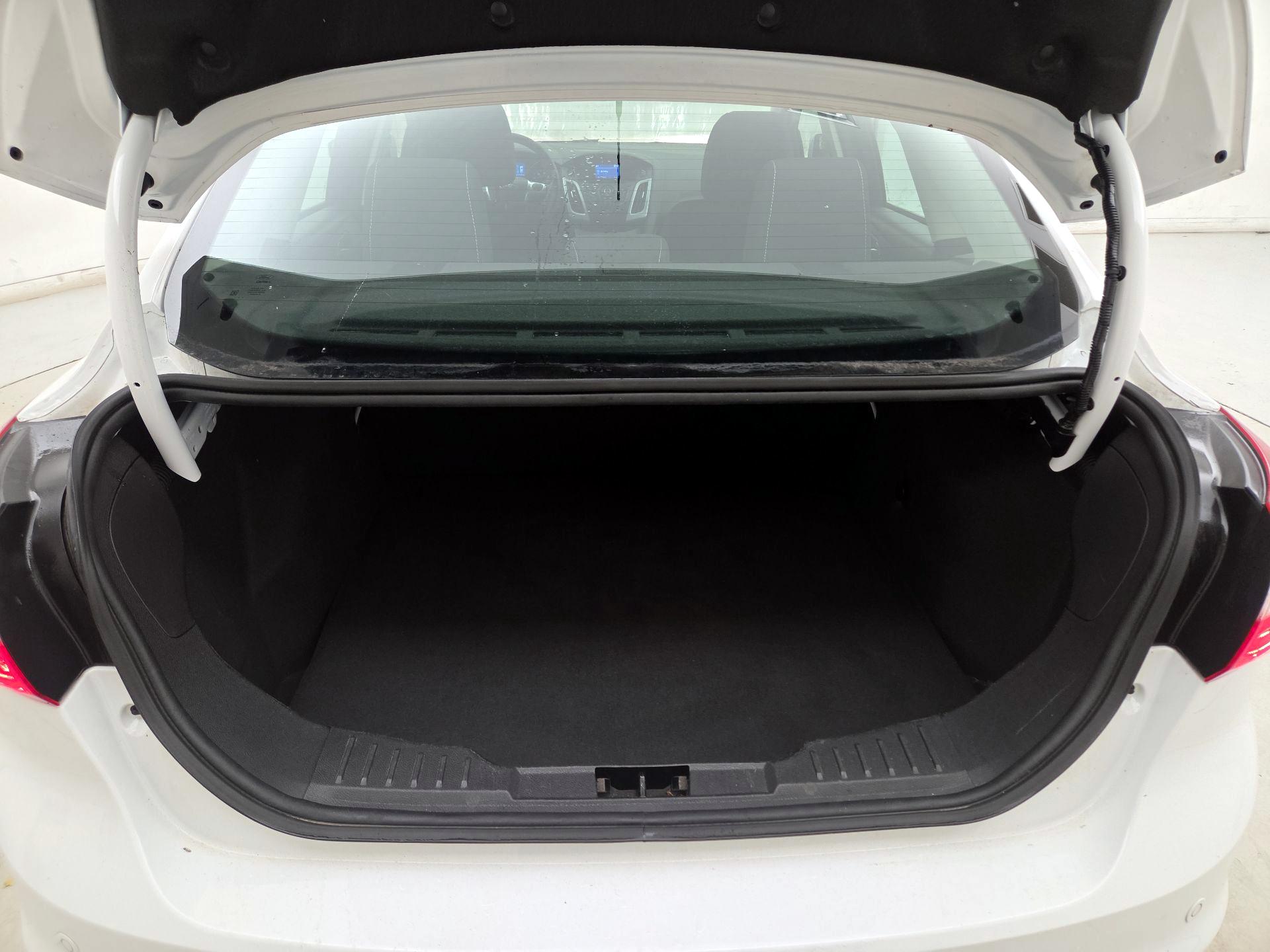 Thumbnail: 2014 Ford Focus - 19