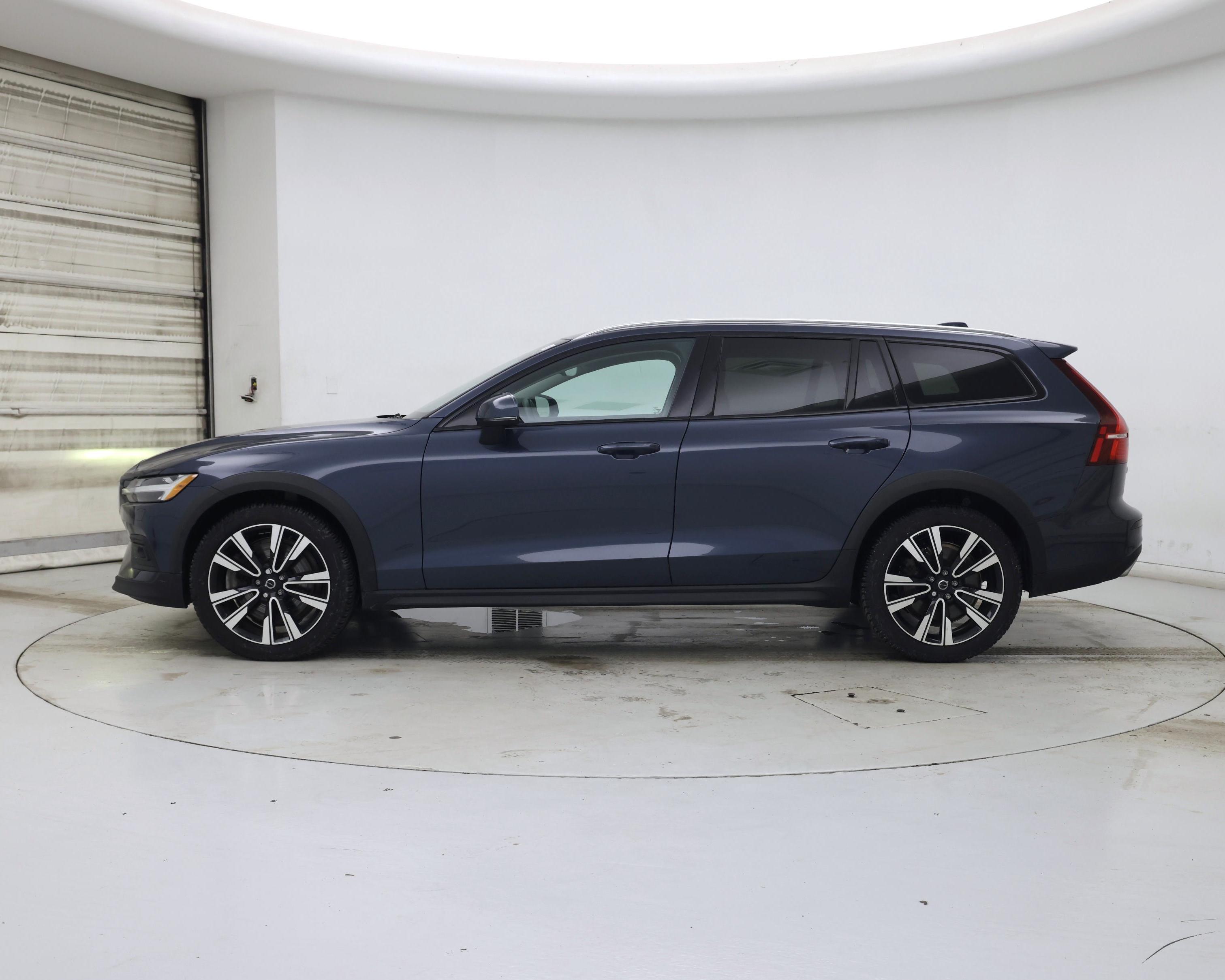 Thumbnail: 2022 Volvo S60 - 3