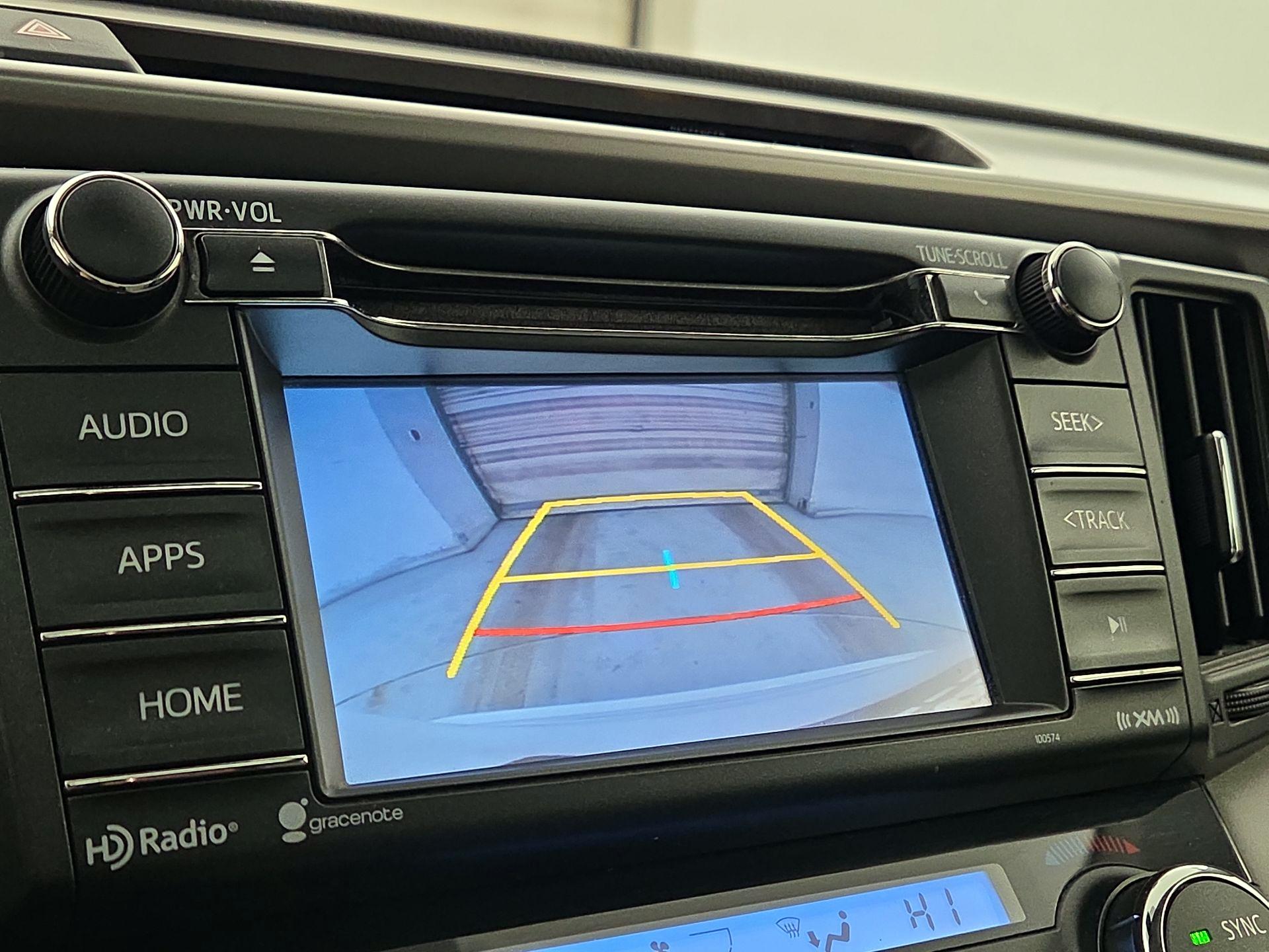 Thumbnail: 2018 Toyota RAV4 - 14