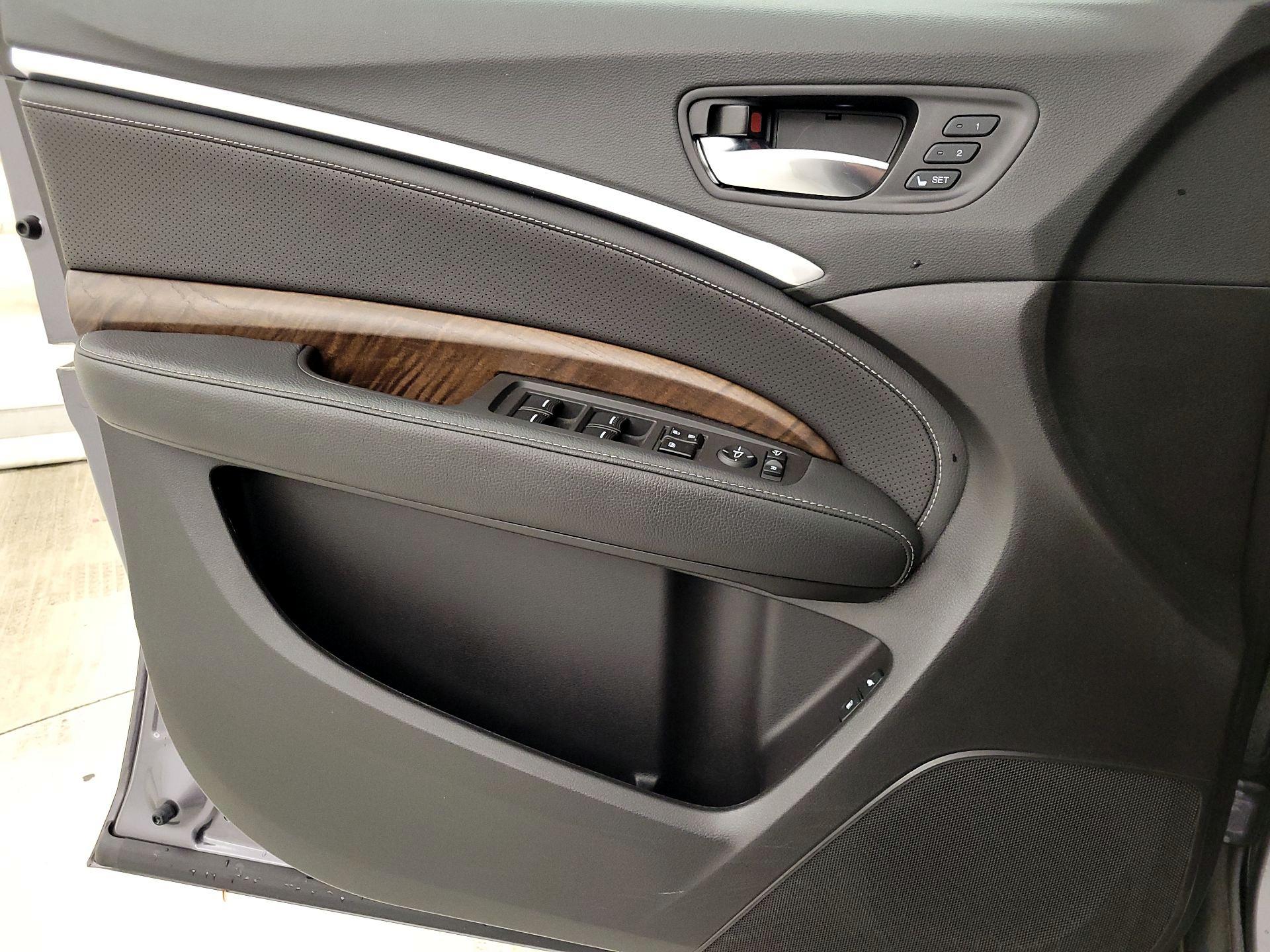 Thumbnail: 2020 Acura MDX - 12