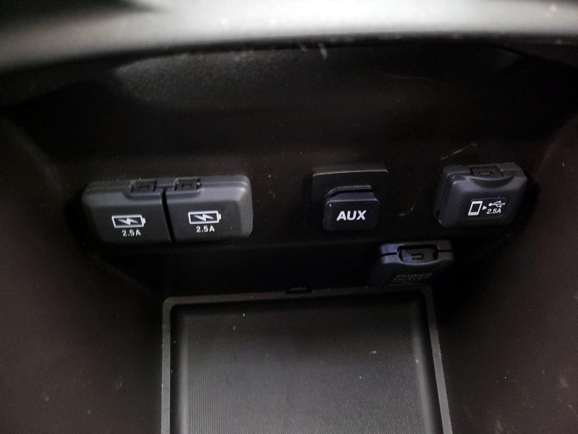 Thumbnail: 2020 Acura MDX - 18