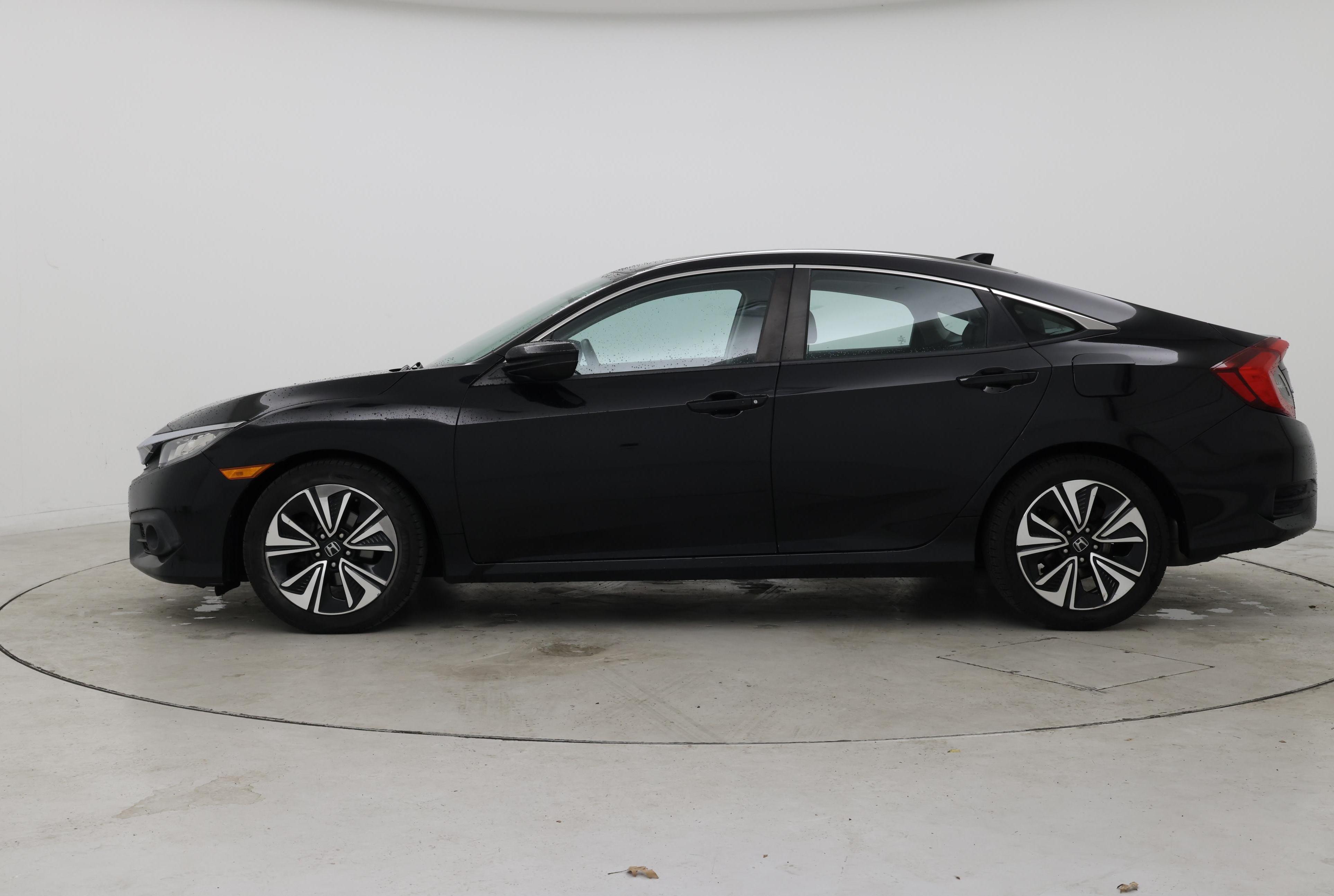 Thumbnail: 2016 Honda Civic - 3
