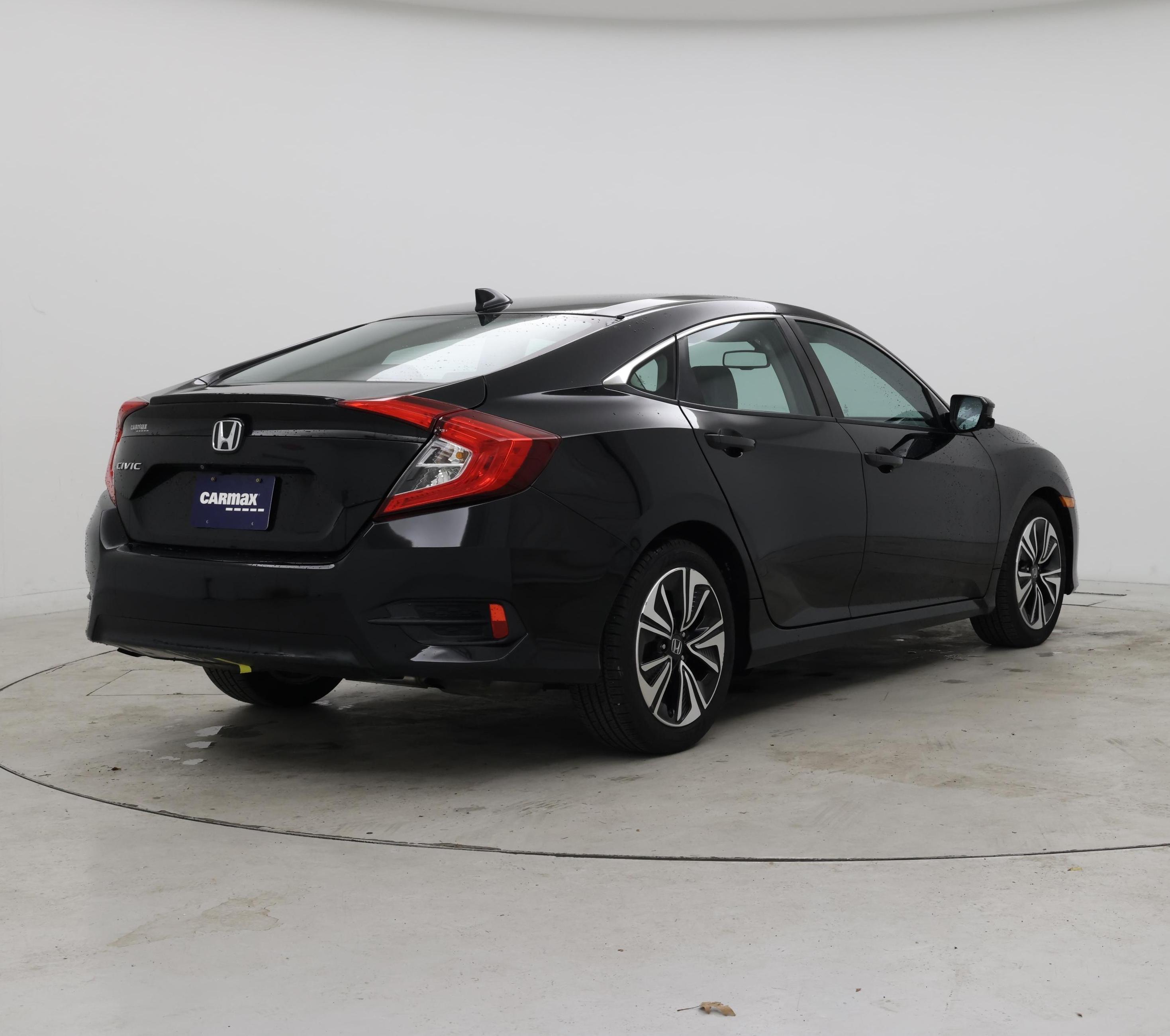 Thumbnail: 2016 Honda Civic - 8
