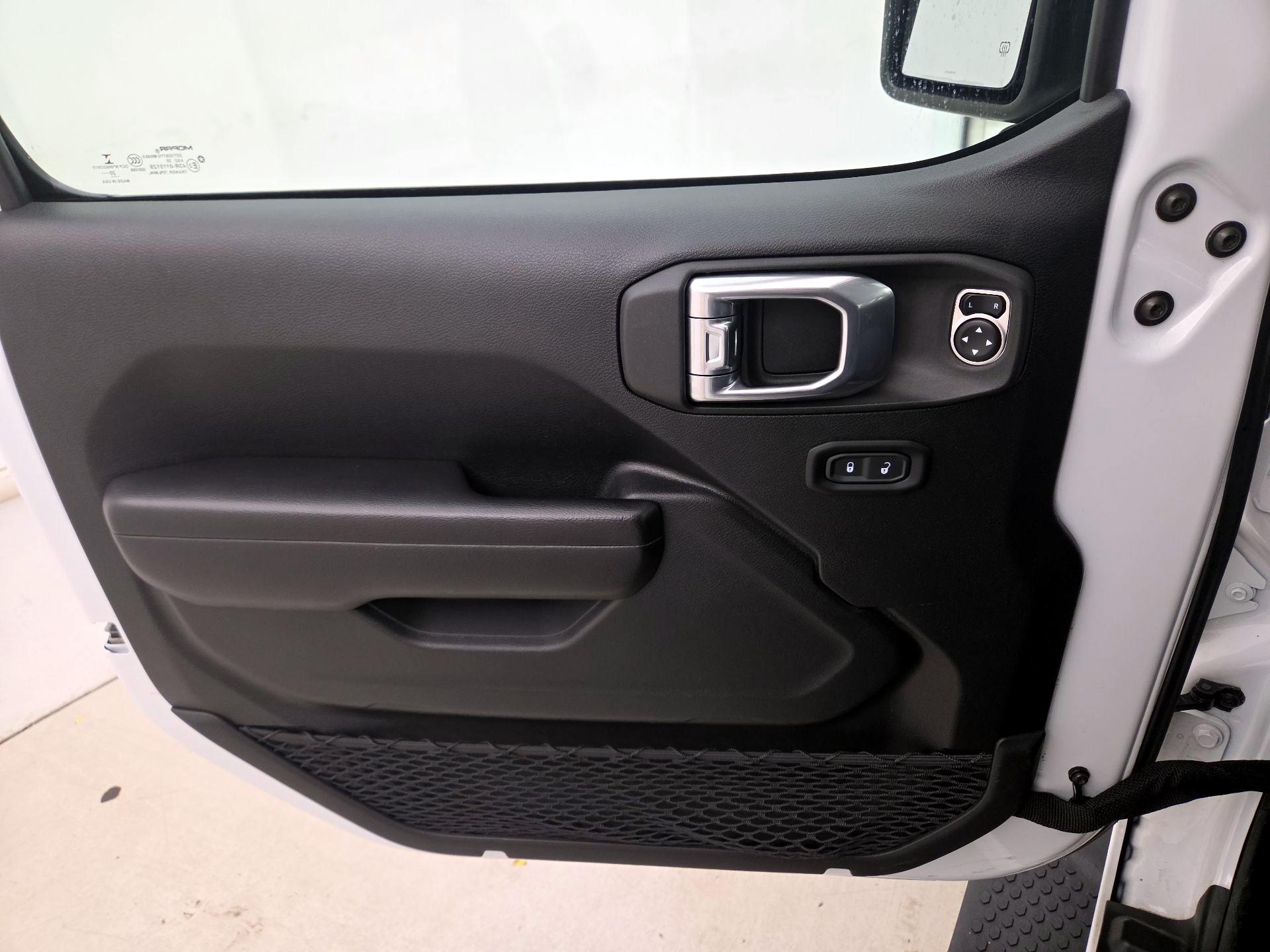 Thumbnail: 2021 Jeep Wrangler - 12