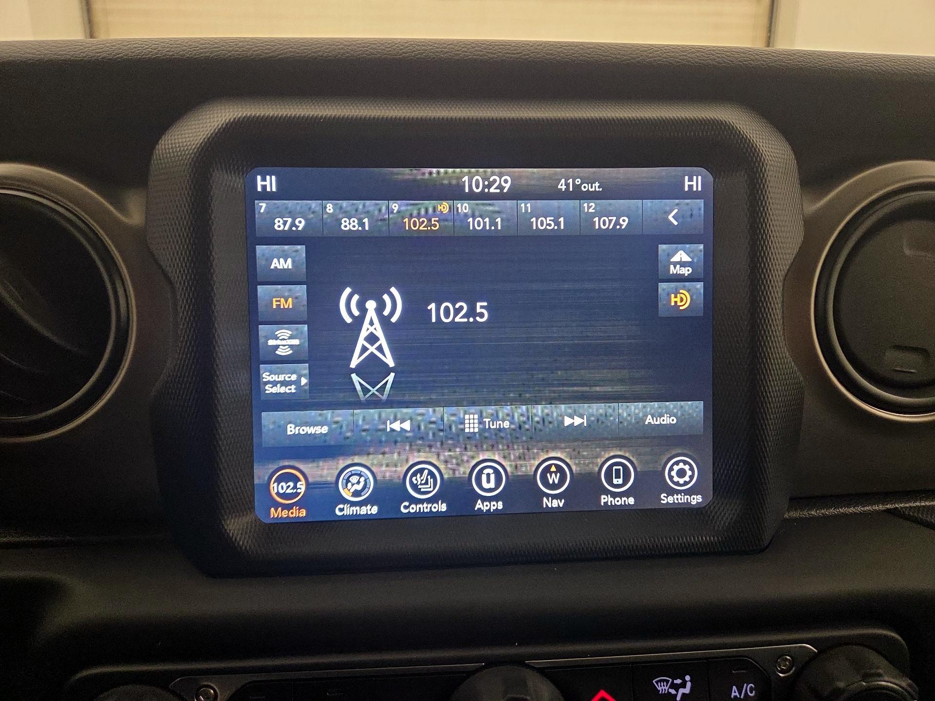 Thumbnail: 2021 Jeep Wrangler - 16