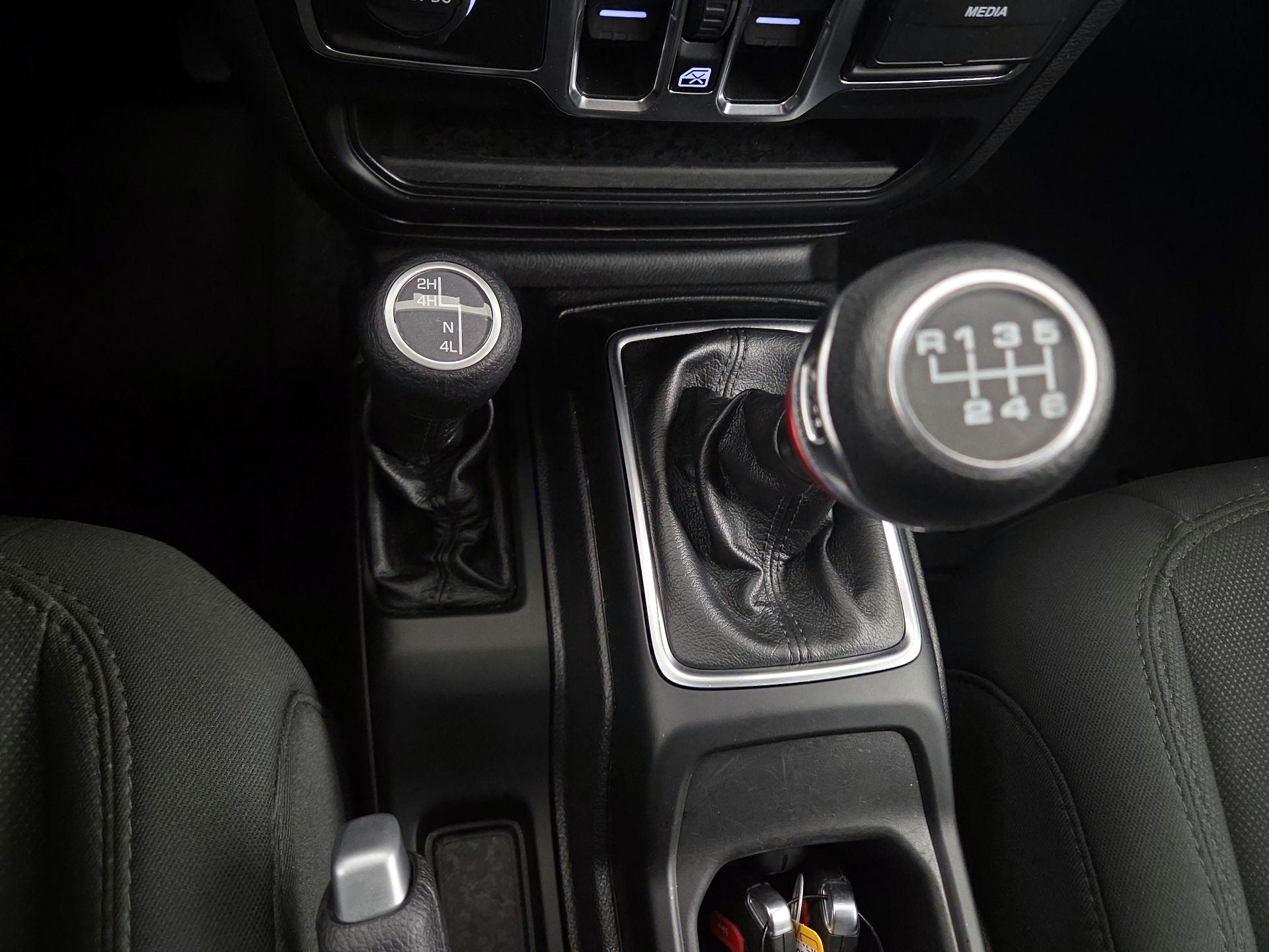 Thumbnail: 2021 Jeep Wrangler - 18