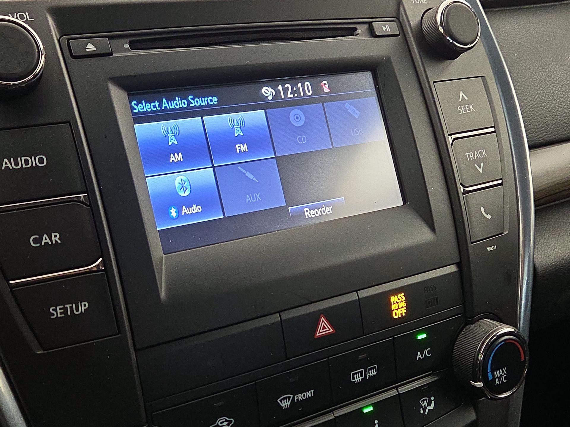 Thumbnail: 2016 Toyota Camry - 15