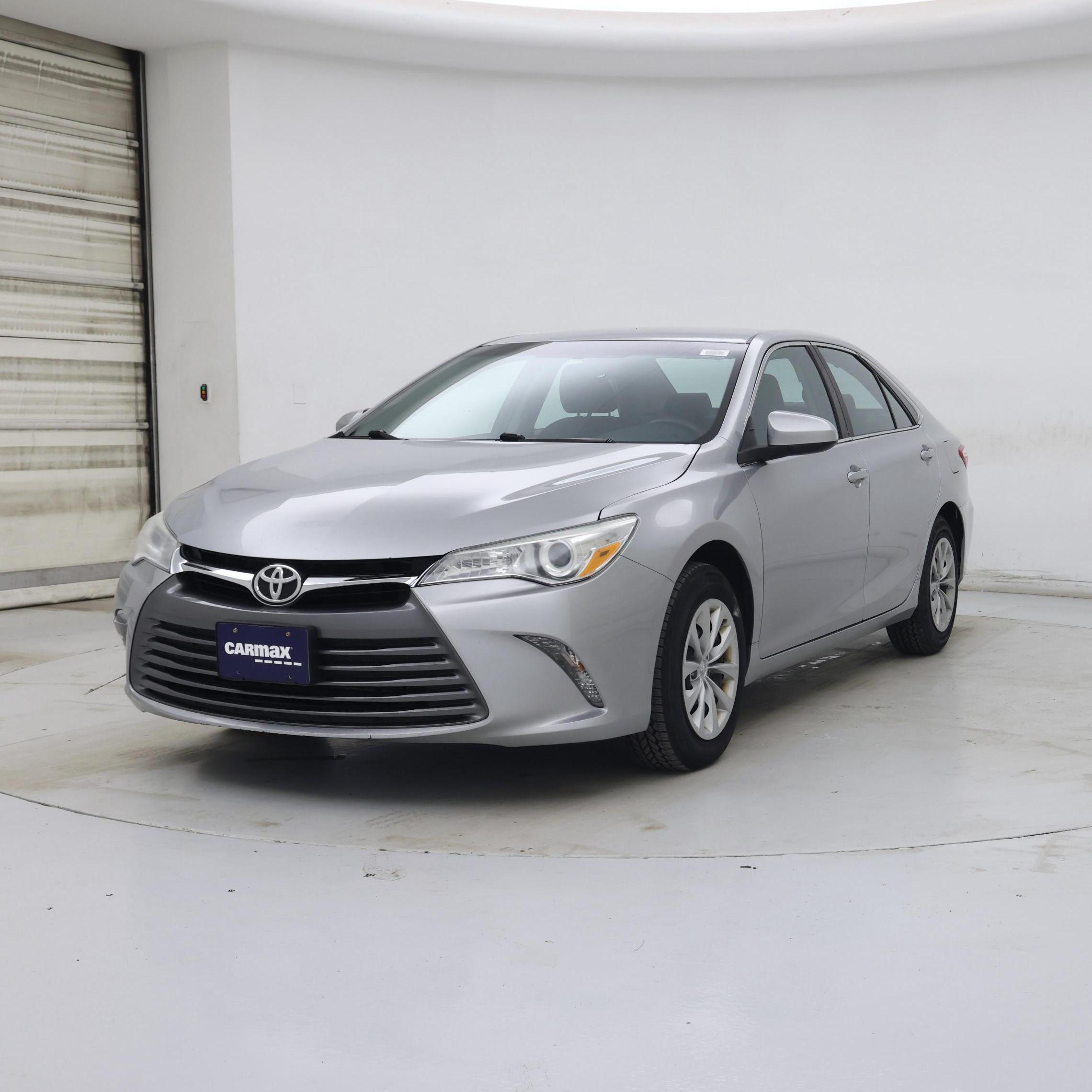 Thumbnail: 2016 Toyota Camry - 4