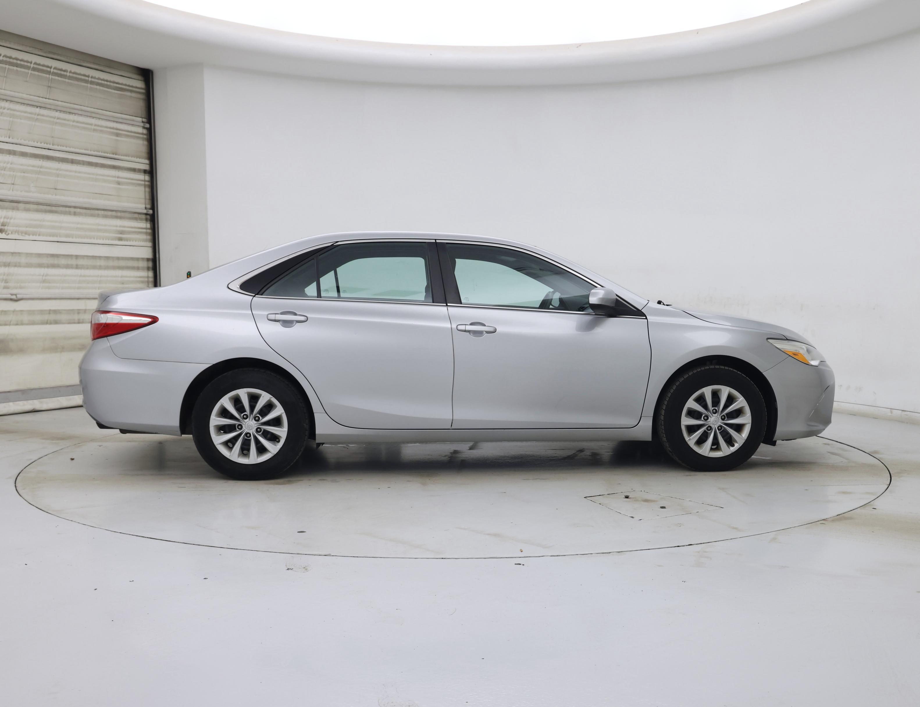 Thumbnail: 2016 Toyota Camry - 7