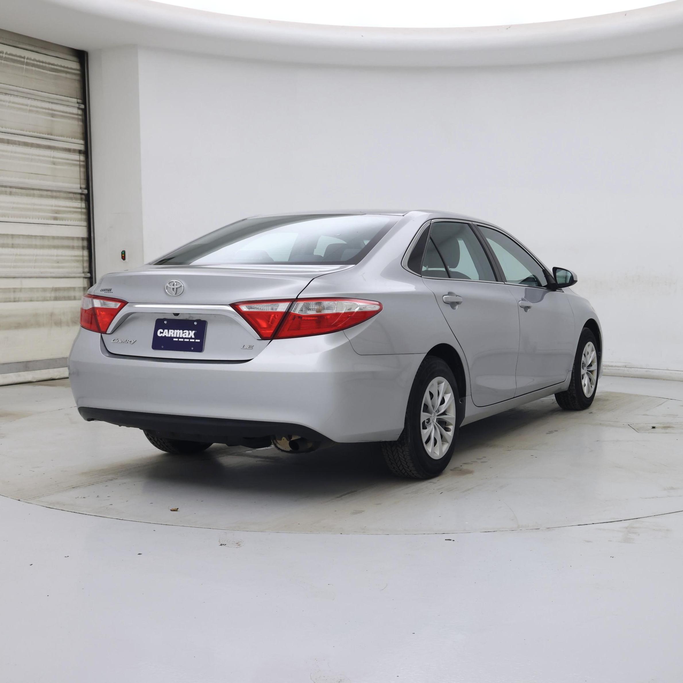 Thumbnail: 2016 Toyota Camry - 8