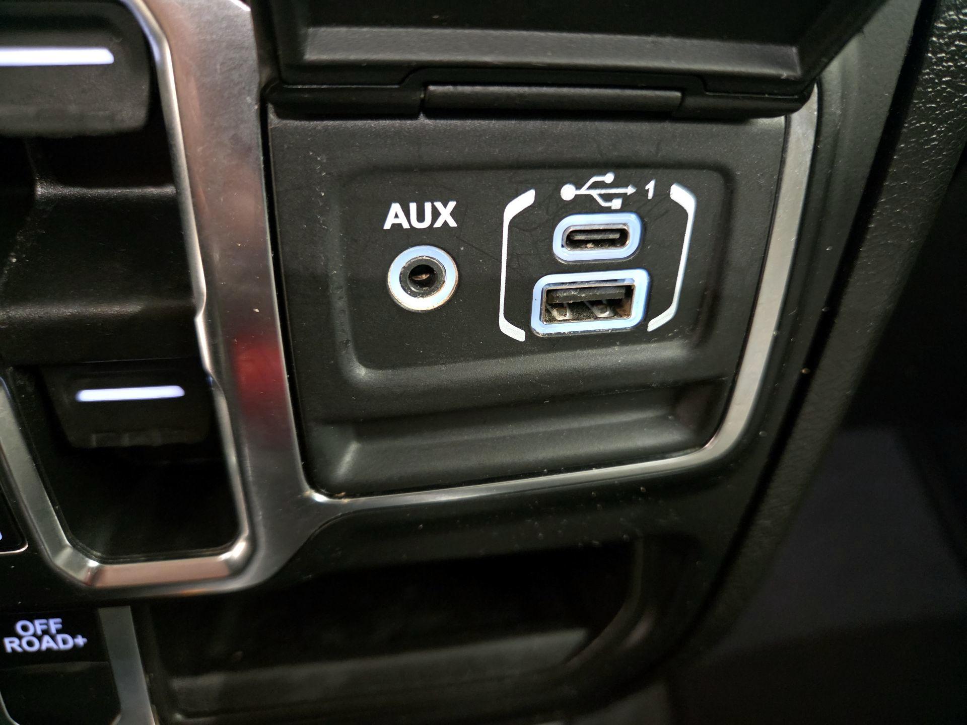 Thumbnail: 2021 Jeep Gladiator - 19