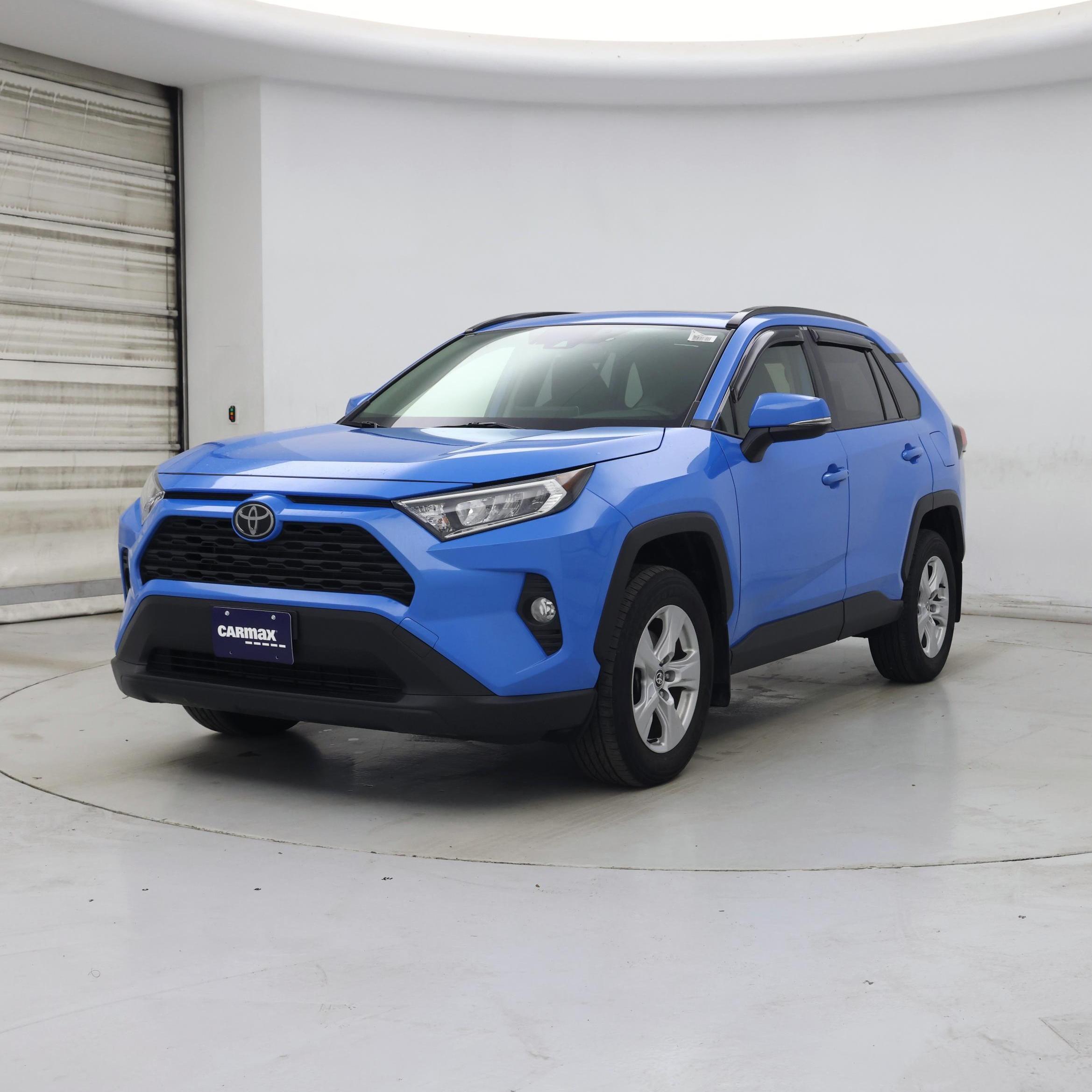 Thumbnail: 2020 Toyota RAV4 - 4