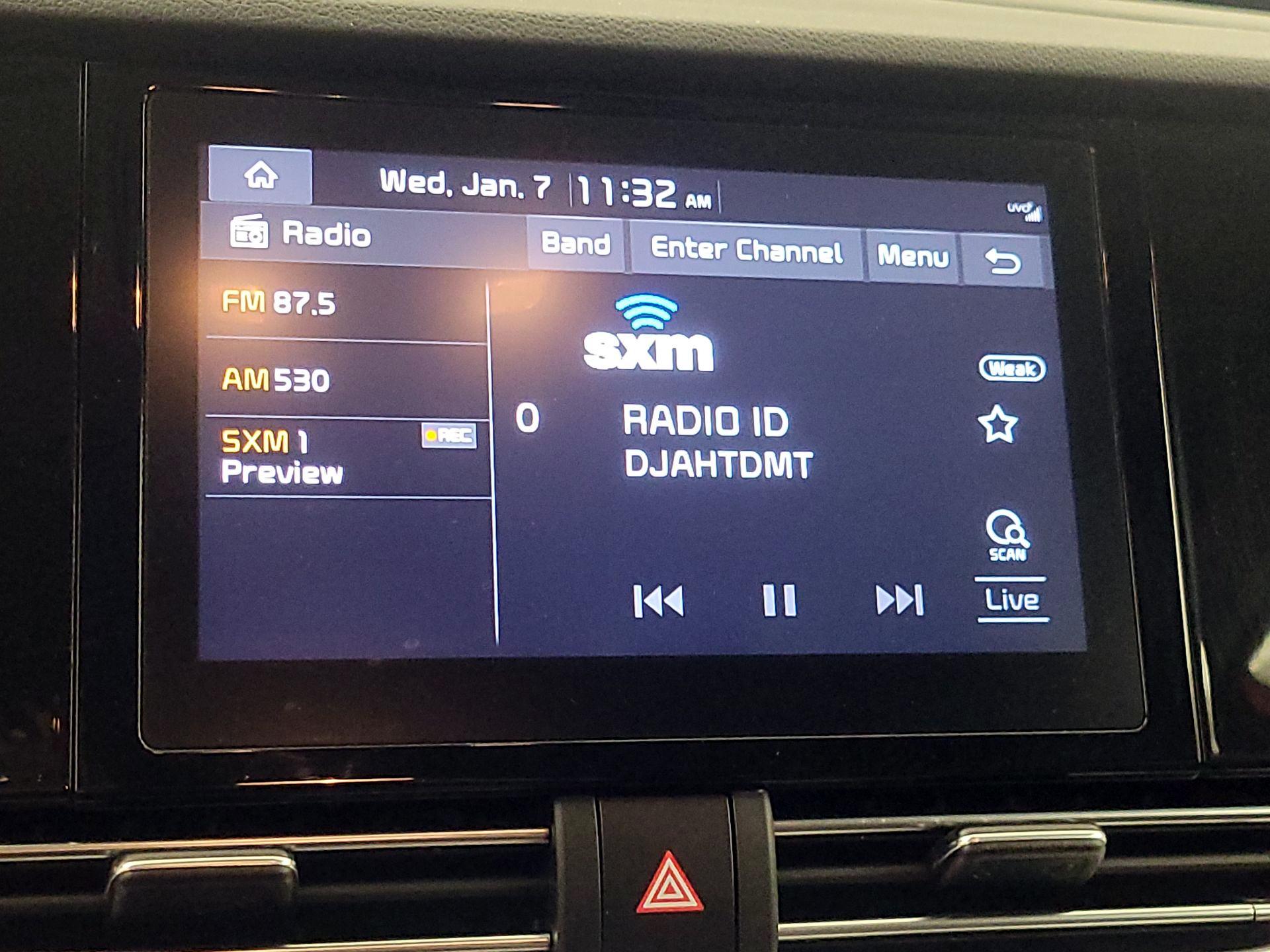 Thumbnail: 2021 Kia Niro - 15