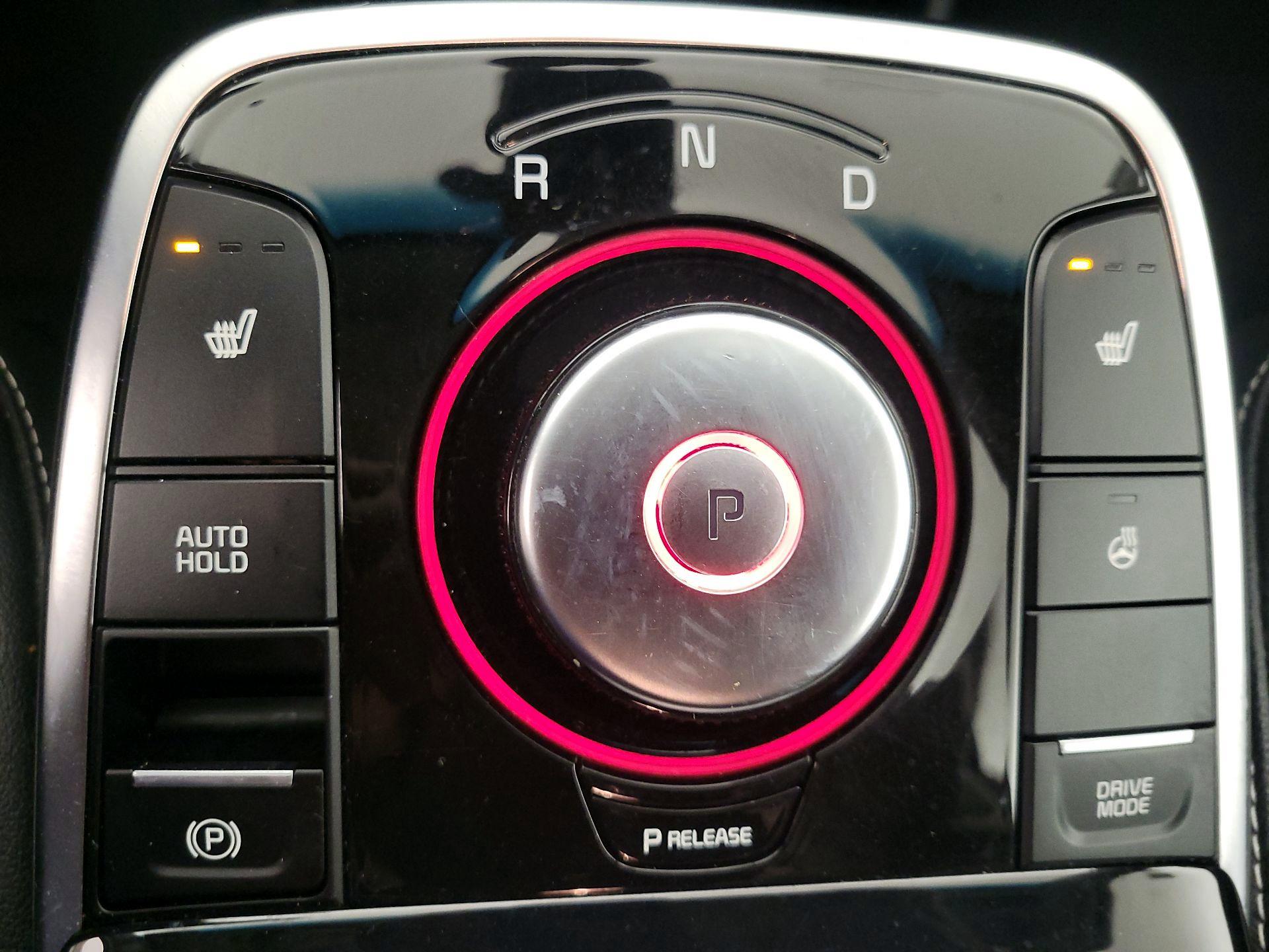 Thumbnail: 2021 Kia Niro - 17