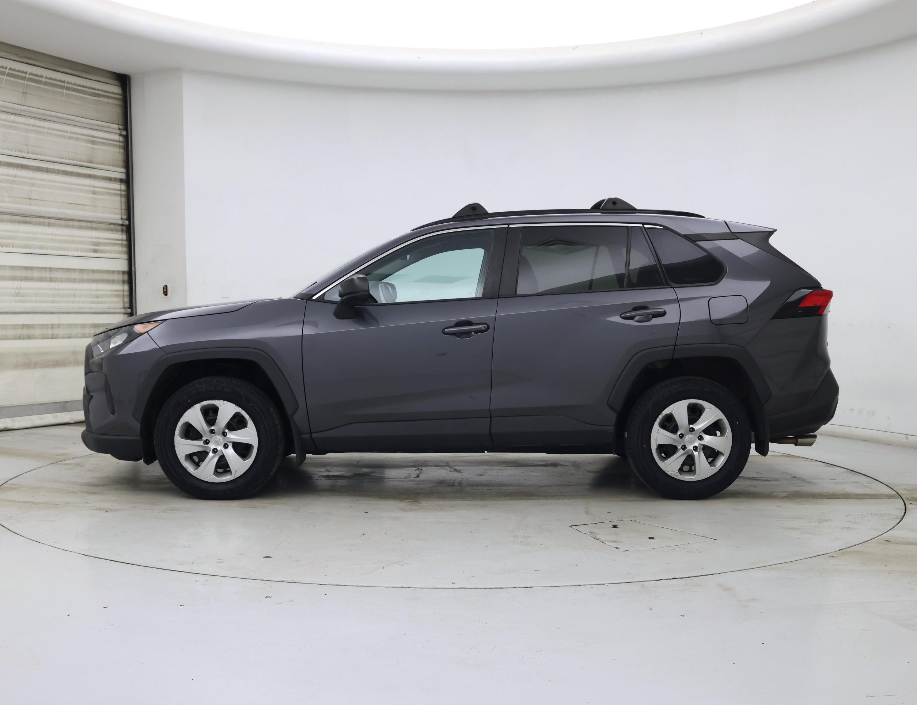 Thumbnail: 2019 Toyota RAV4 - 3