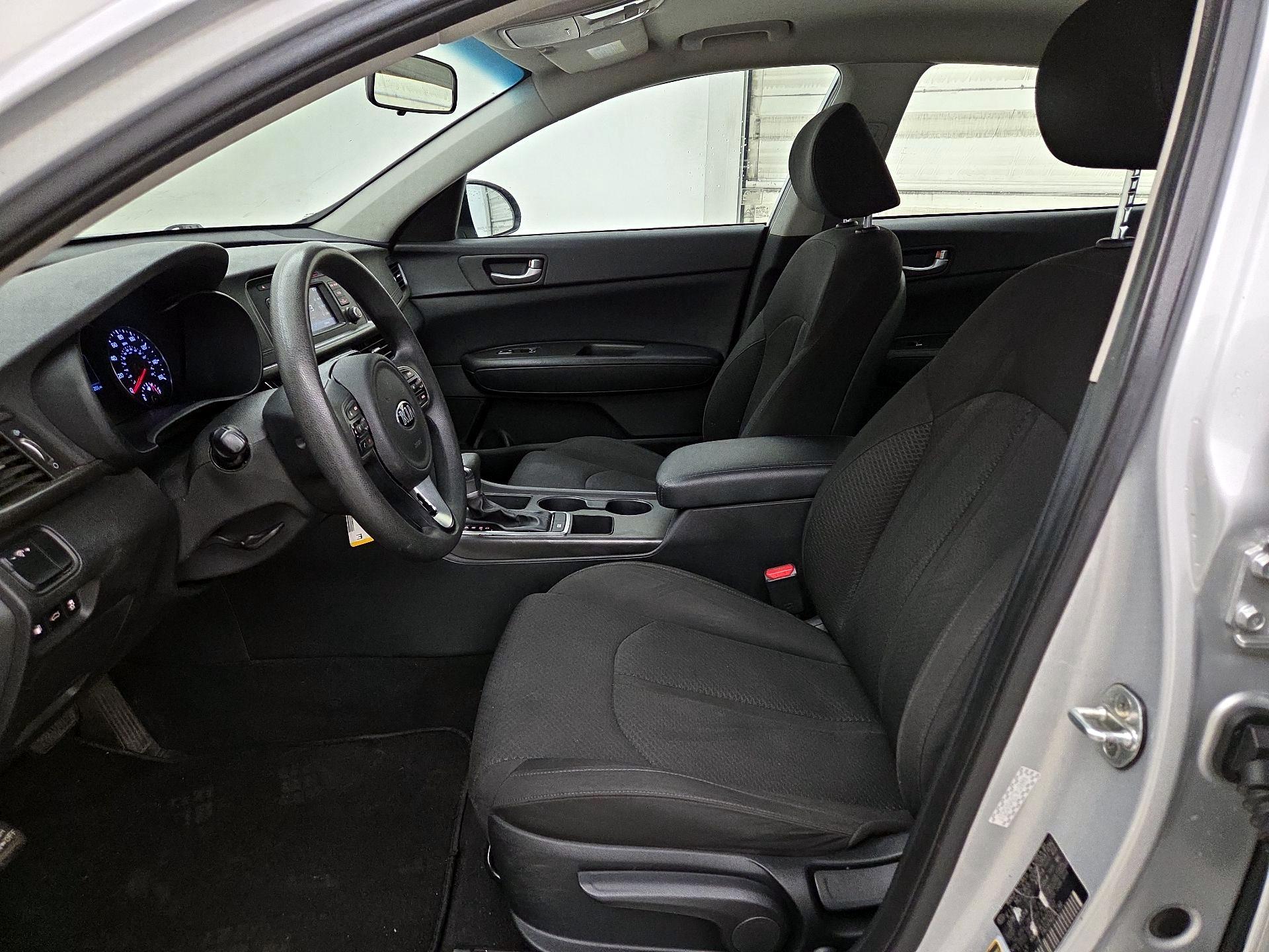 Thumbnail: 2017 Kia Optima - 11