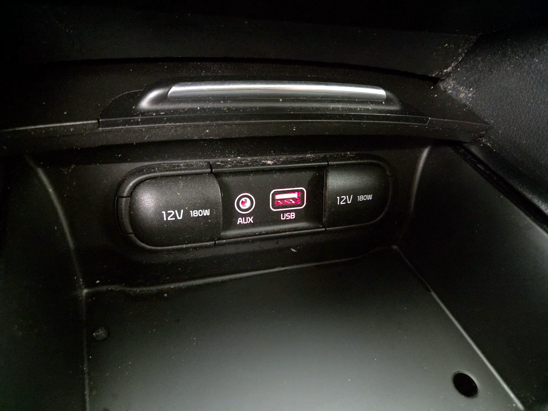 Thumbnail: 2017 Kia Optima - 18