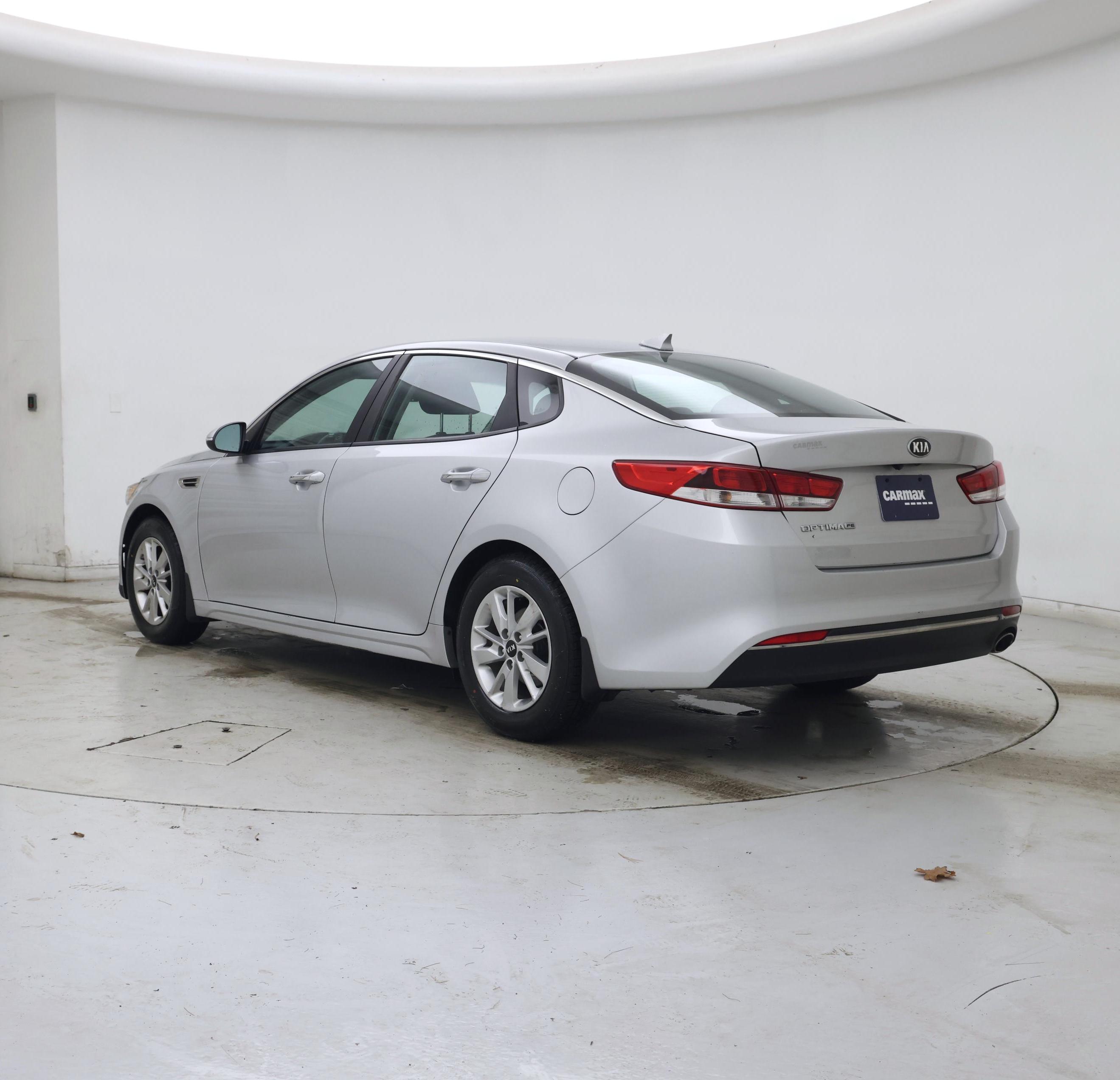 Thumbnail: 2017 Kia Optima - 2