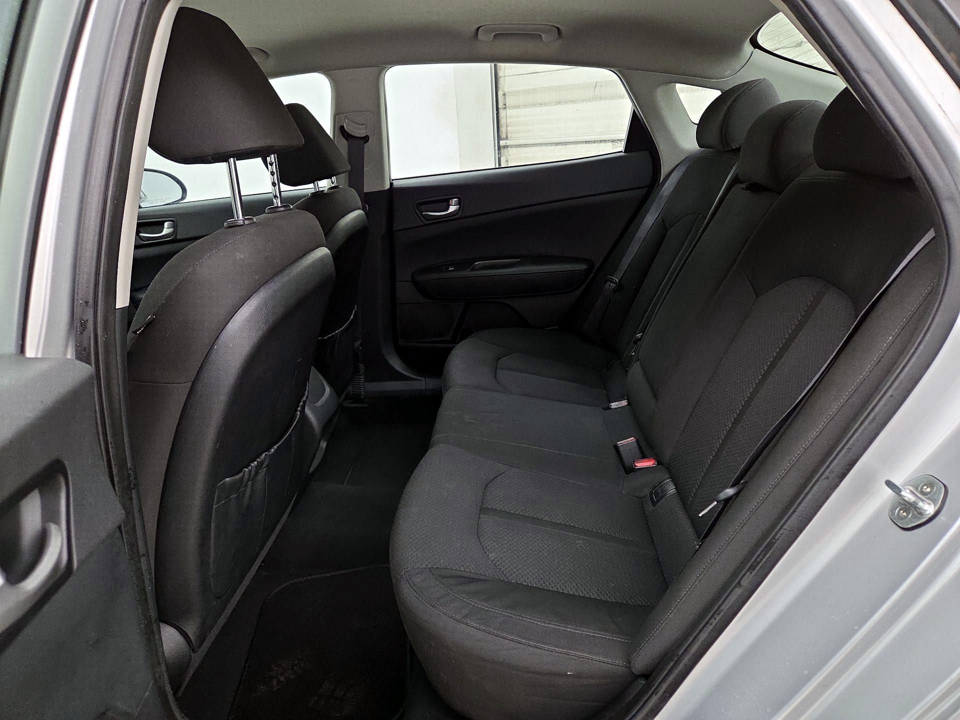 Thumbnail: 2017 Kia Optima - 19