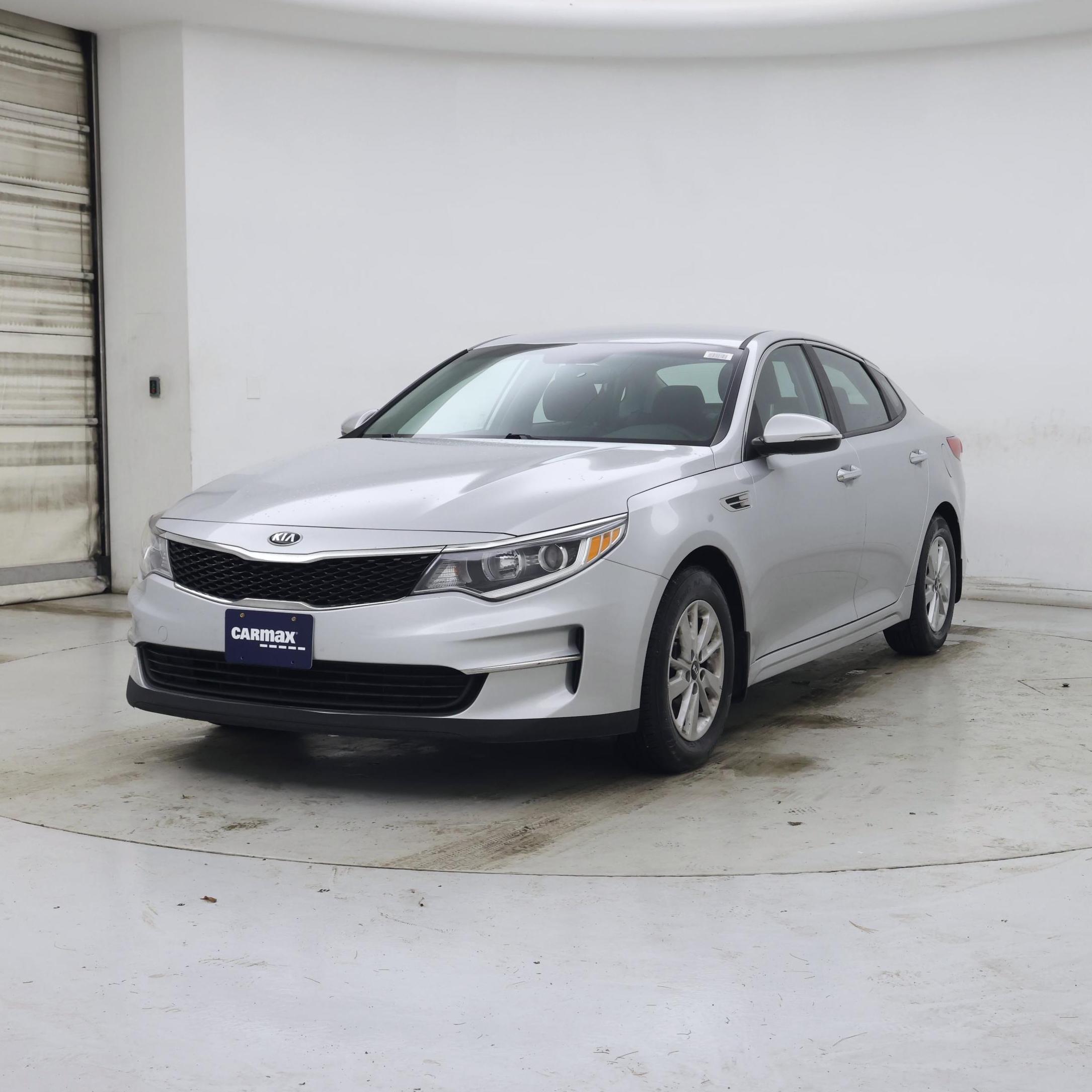 Thumbnail: 2017 Kia Optima - 4