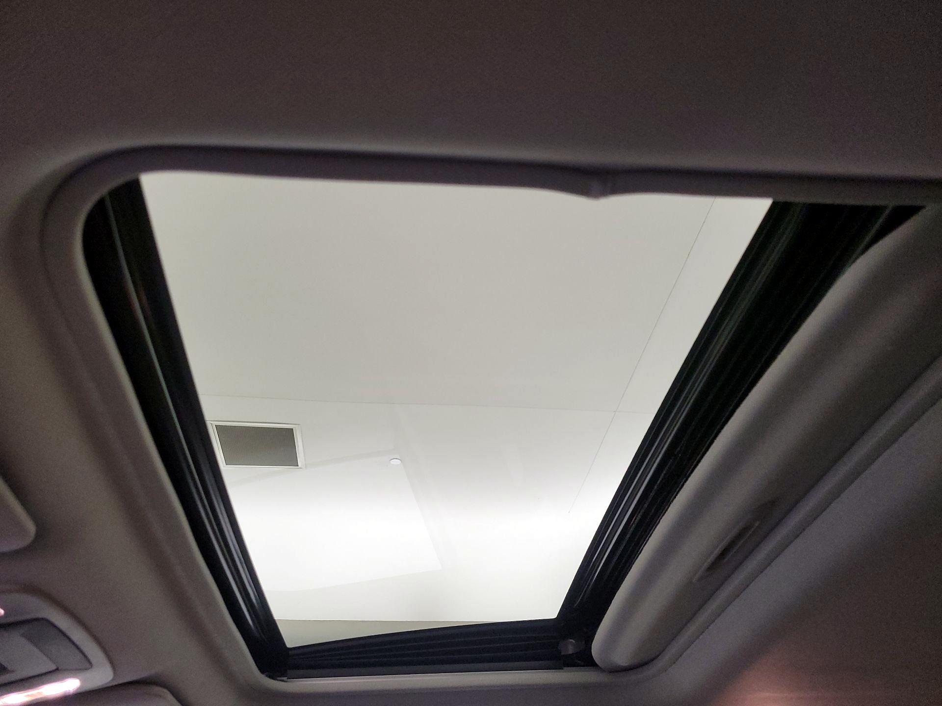 Thumbnail: 2024 Toyota Sienna - 19