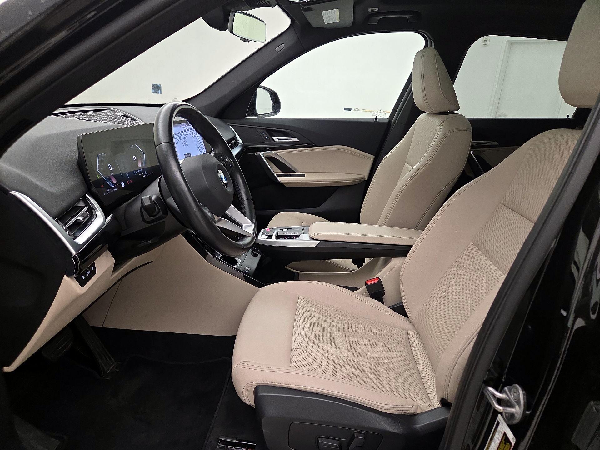 Thumbnail: 2023 BMW X1 - 11