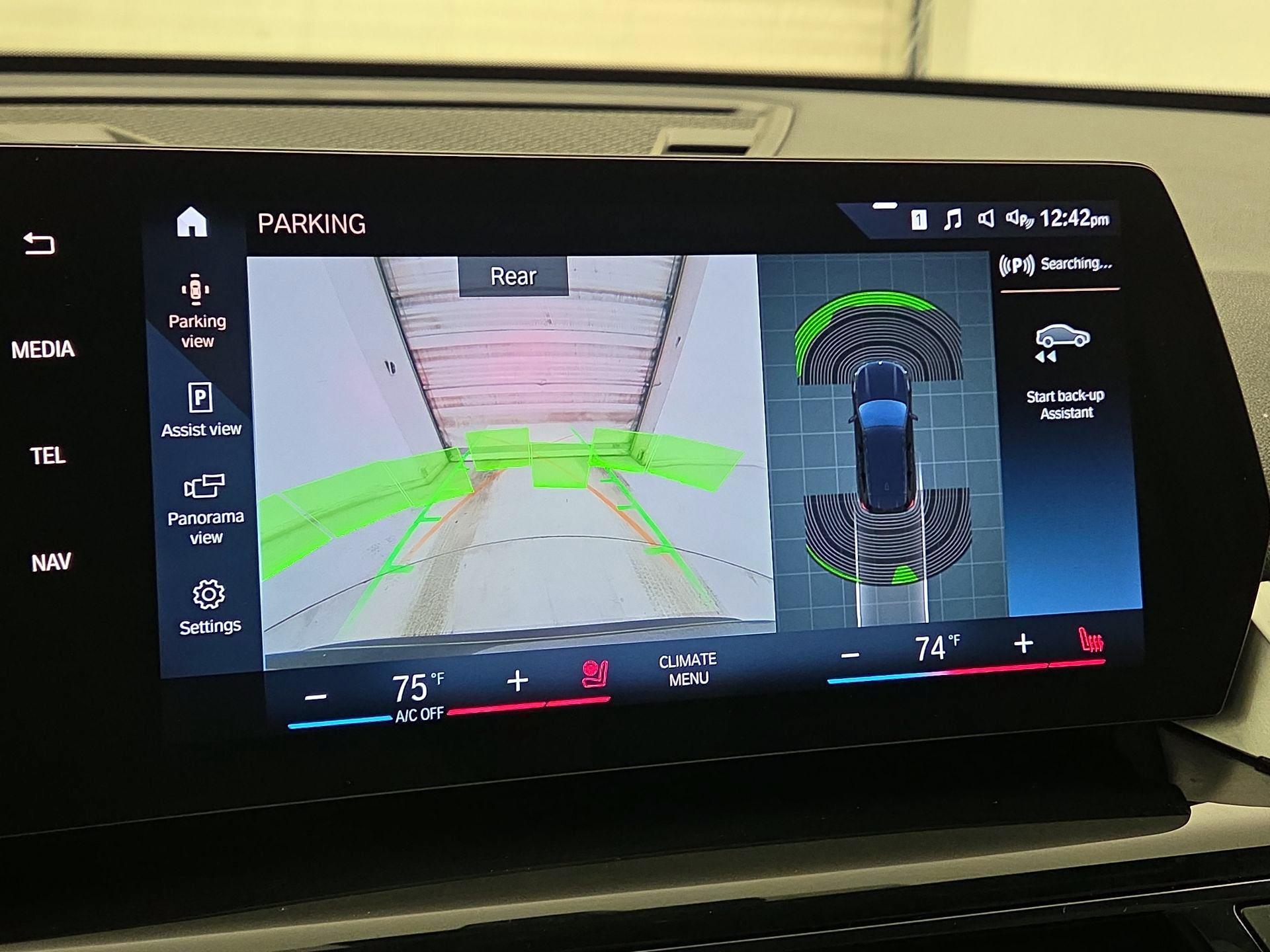 Thumbnail: 2023 BMW X1 - 15