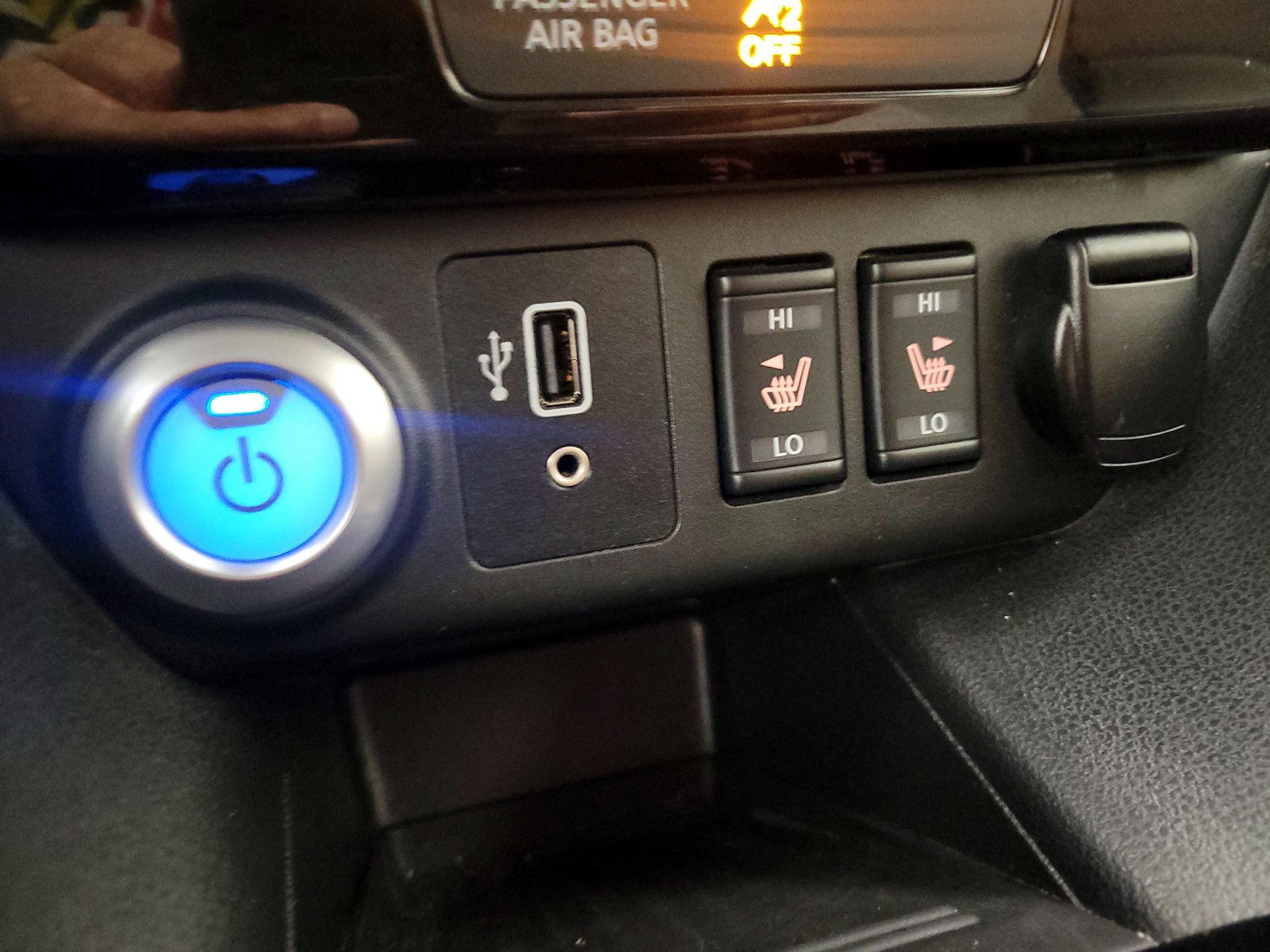 Thumbnail: 2019 Nissan Leaf - 19