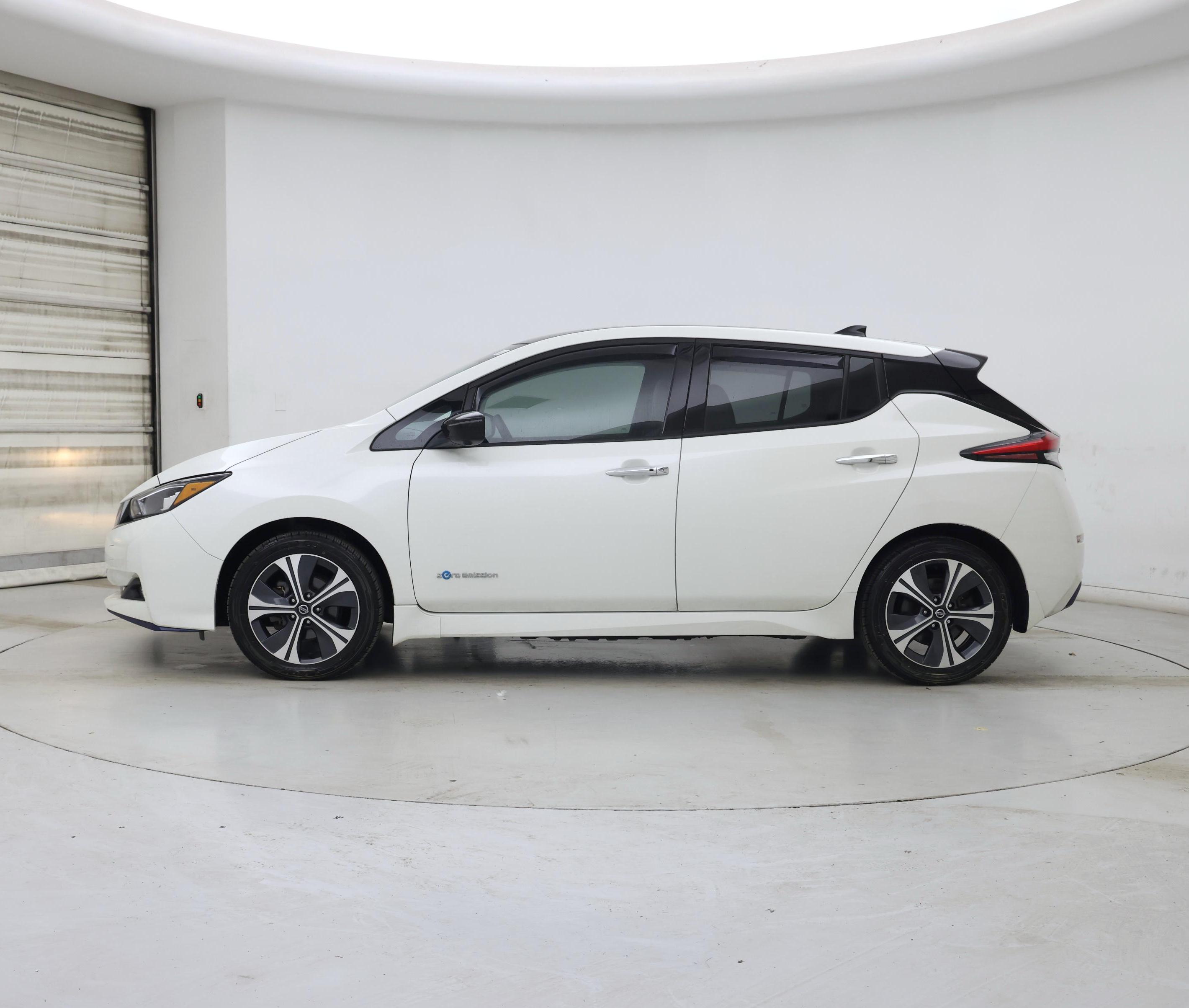 Thumbnail: 2019 Nissan Leaf - 3