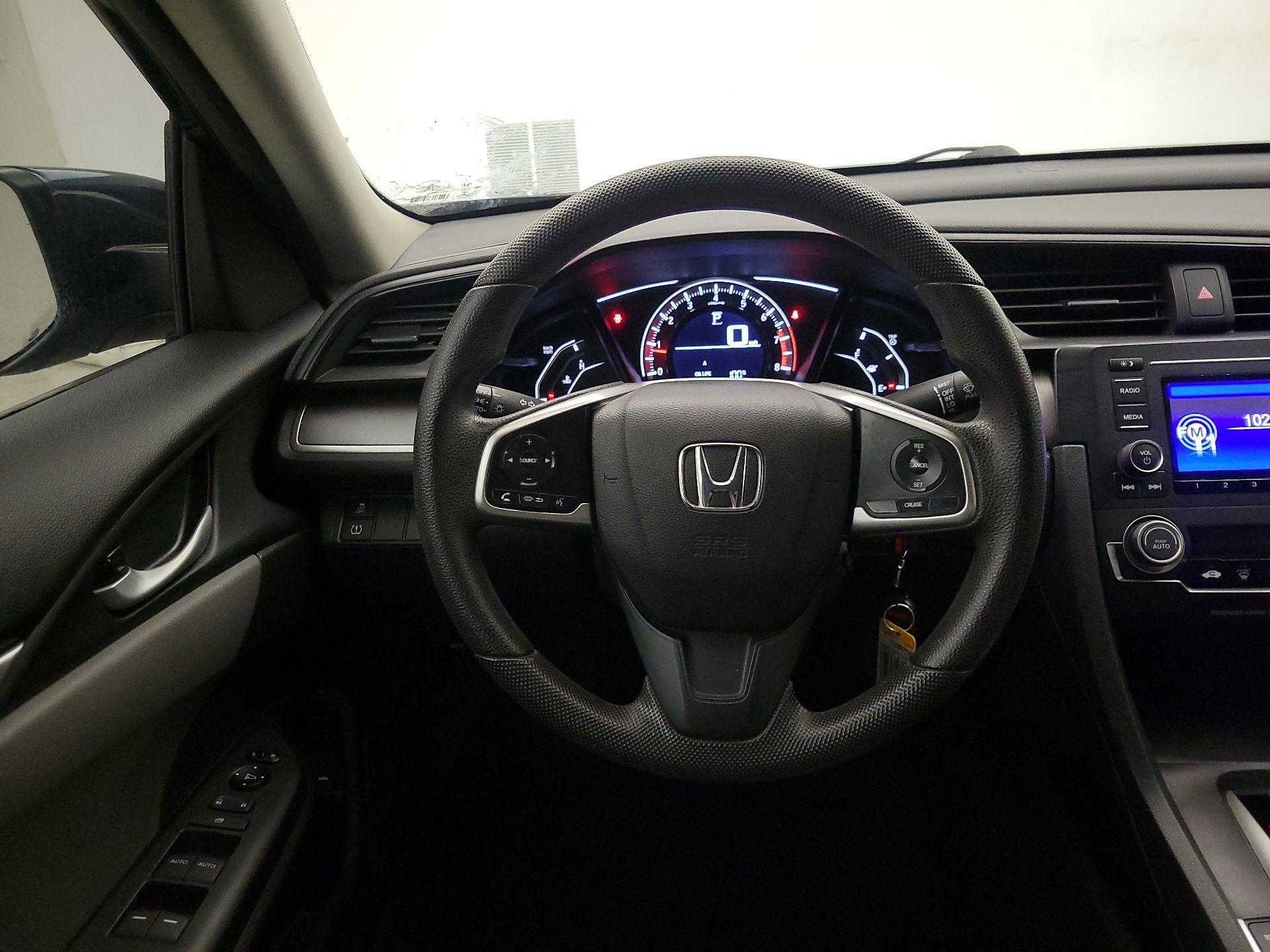 Thumbnail: 2017 Honda Civic - 10