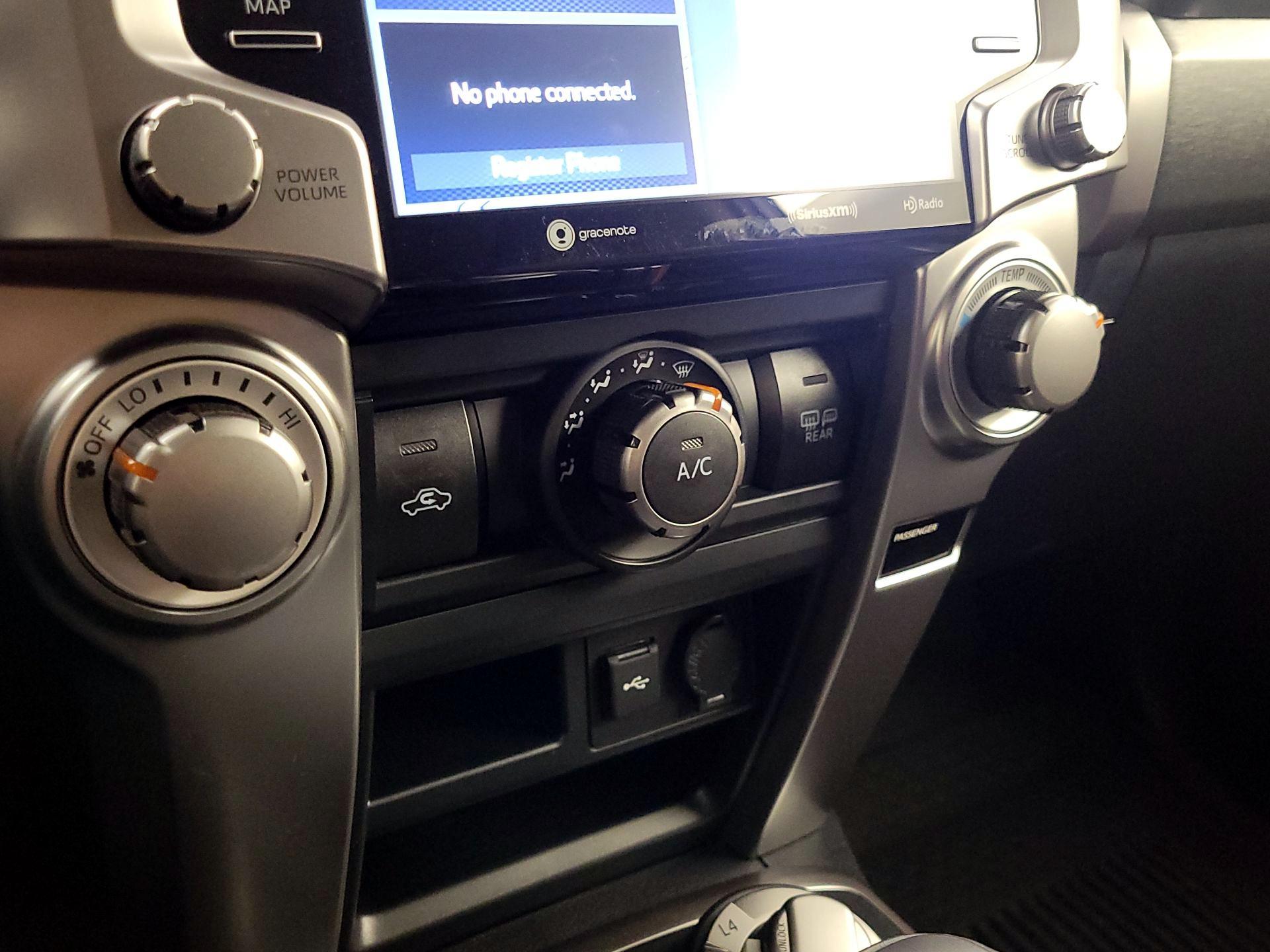 Thumbnail: 2024 Toyota 4Runner - 17