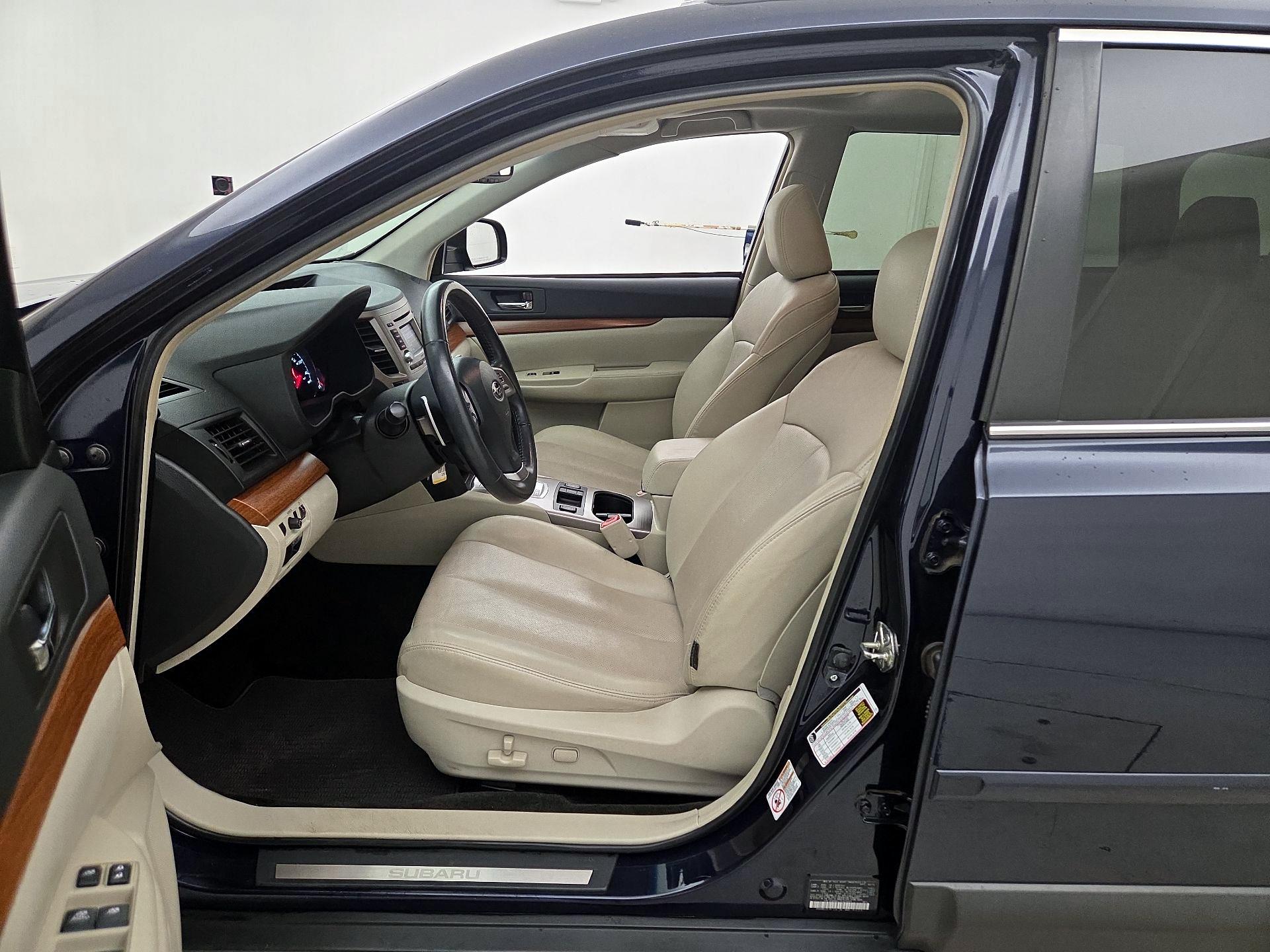 Thumbnail: 2014 Subaru Outback - 11