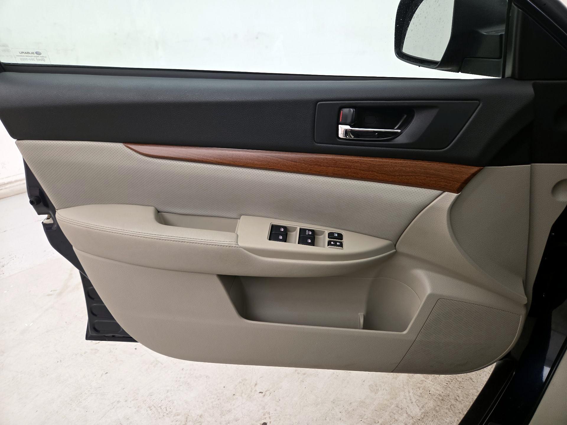 Thumbnail: 2014 Subaru Outback - 12