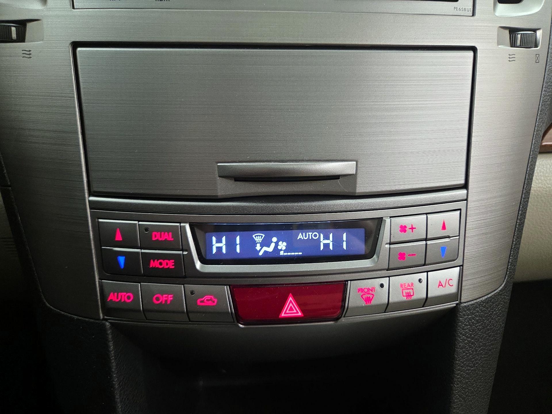 Thumbnail: 2014 Subaru Outback - 16